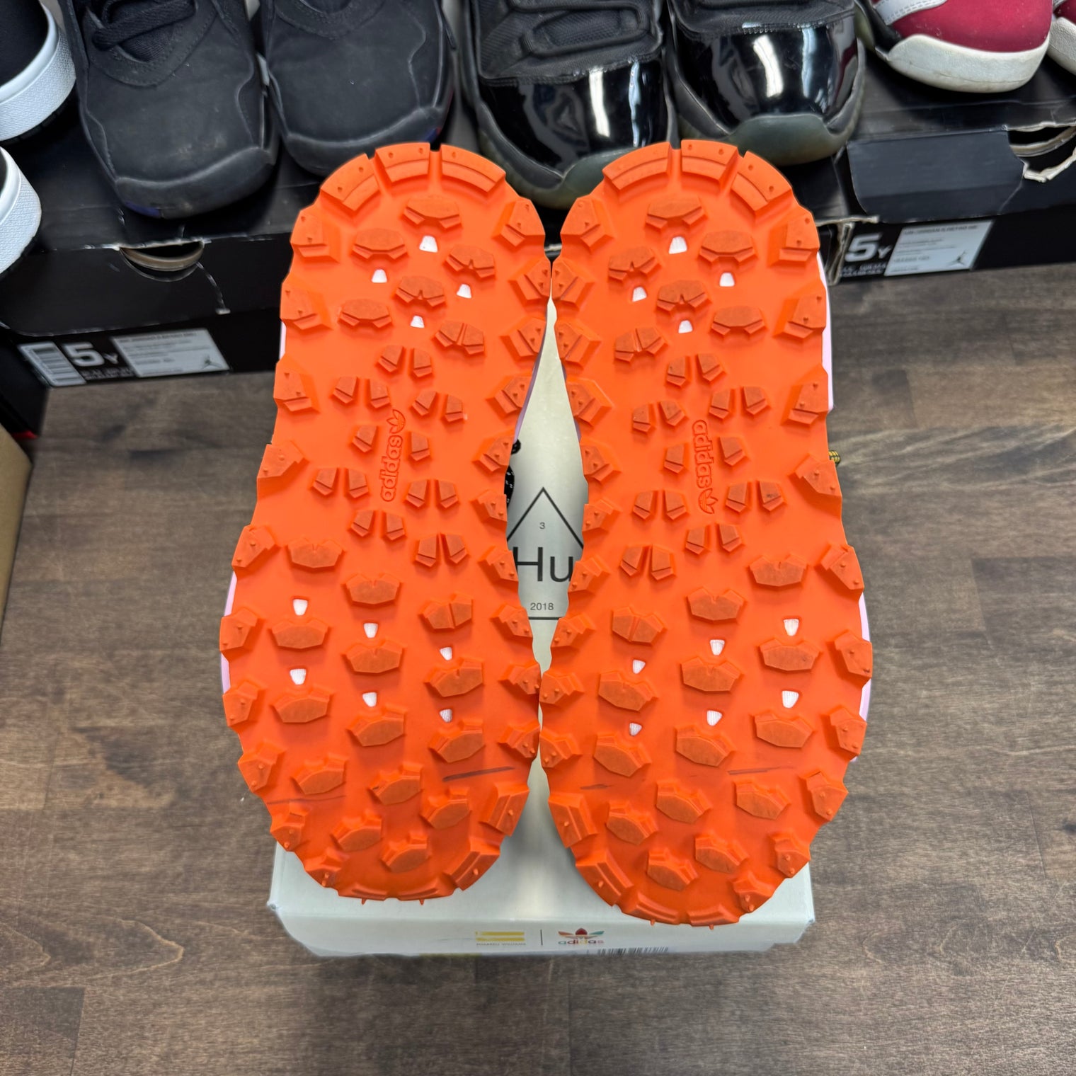 Pharrell Inspiration Pack Powder Blue Adidas Human Race (USED)