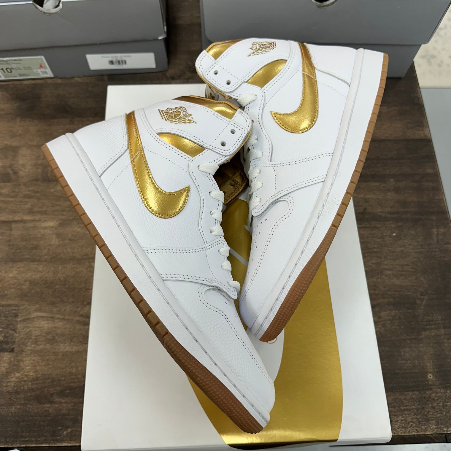 Metallic Gold Jordan 1 High (W) (USED)