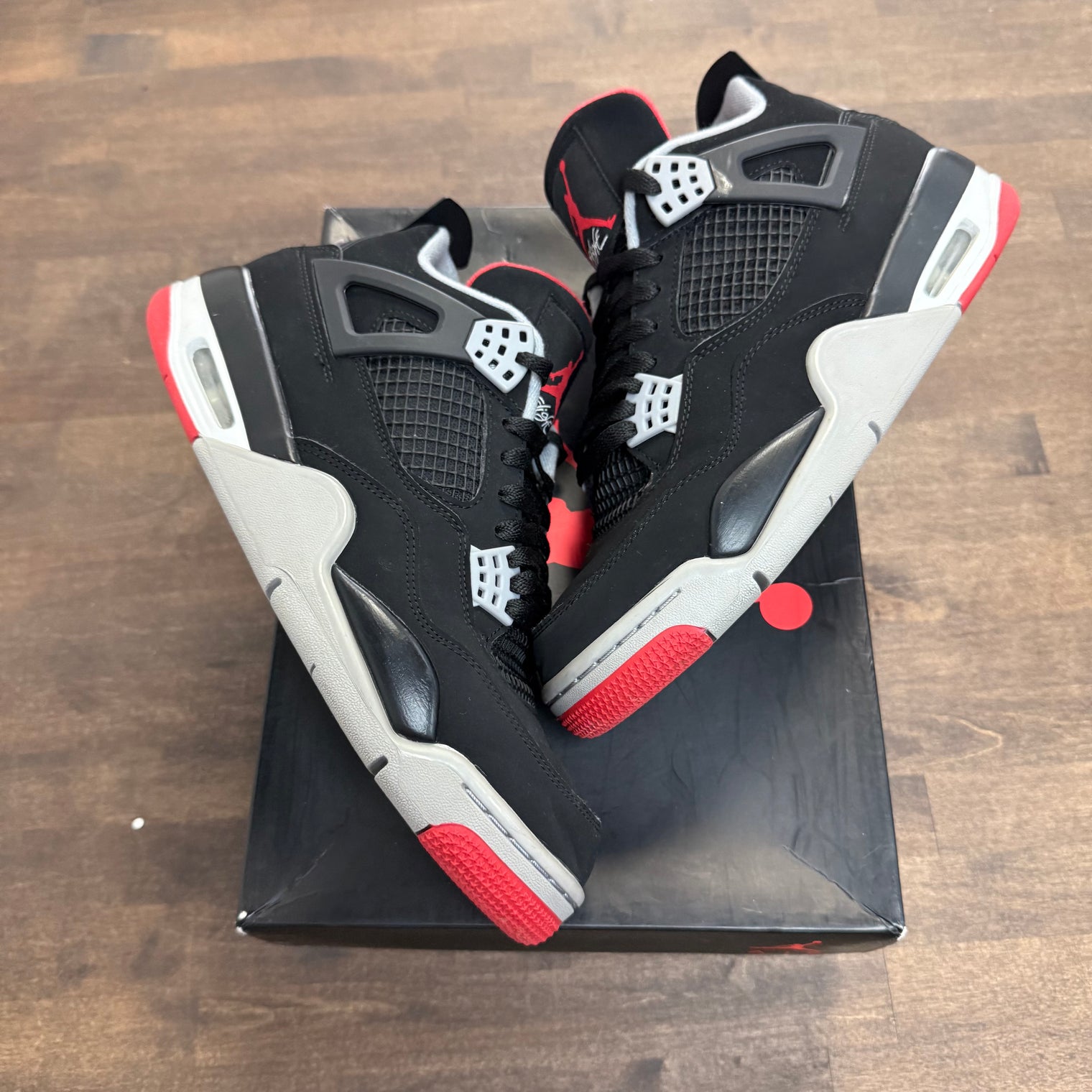Bred Jordan 4 (2019) (USED)