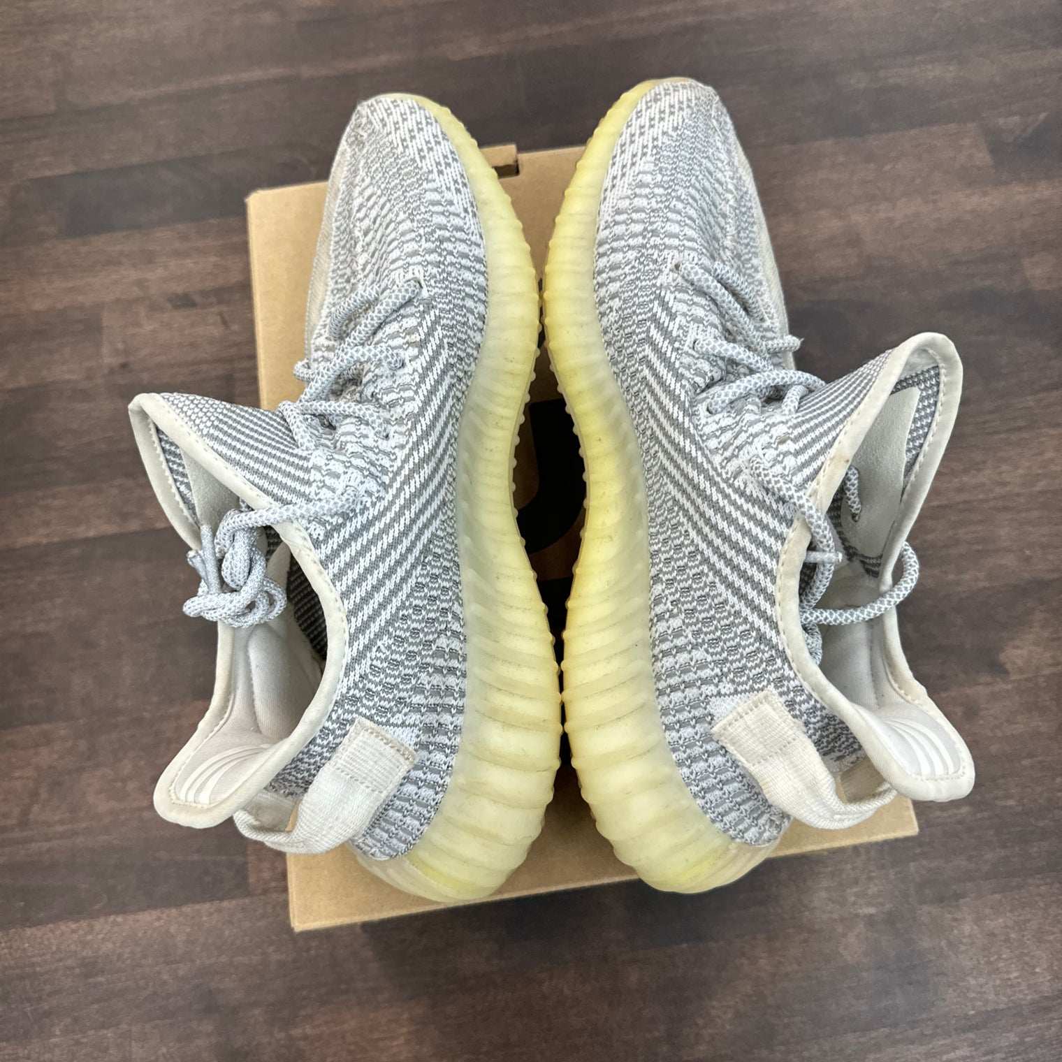 Static Yeezy 350 (USED)