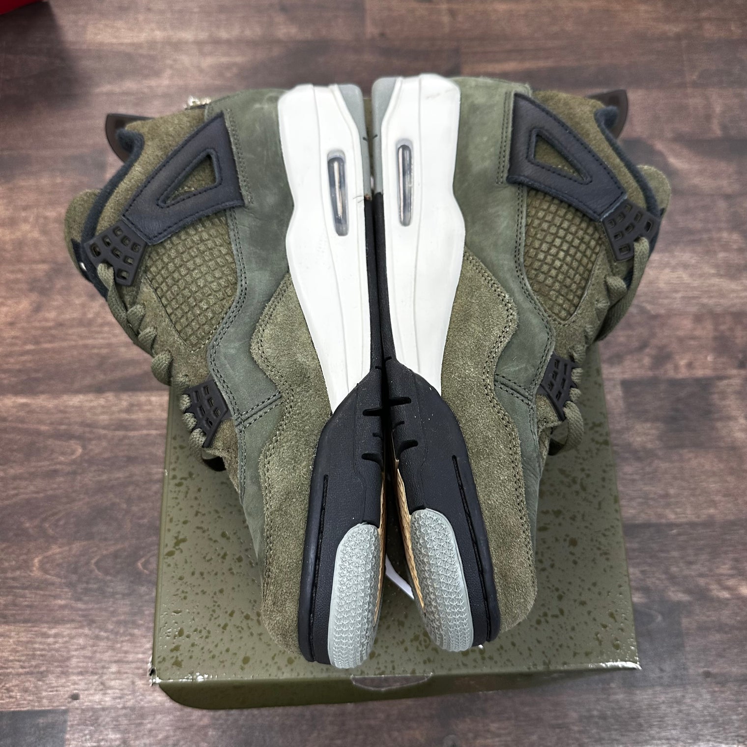 Craft Olive Jordan 4 (USED)