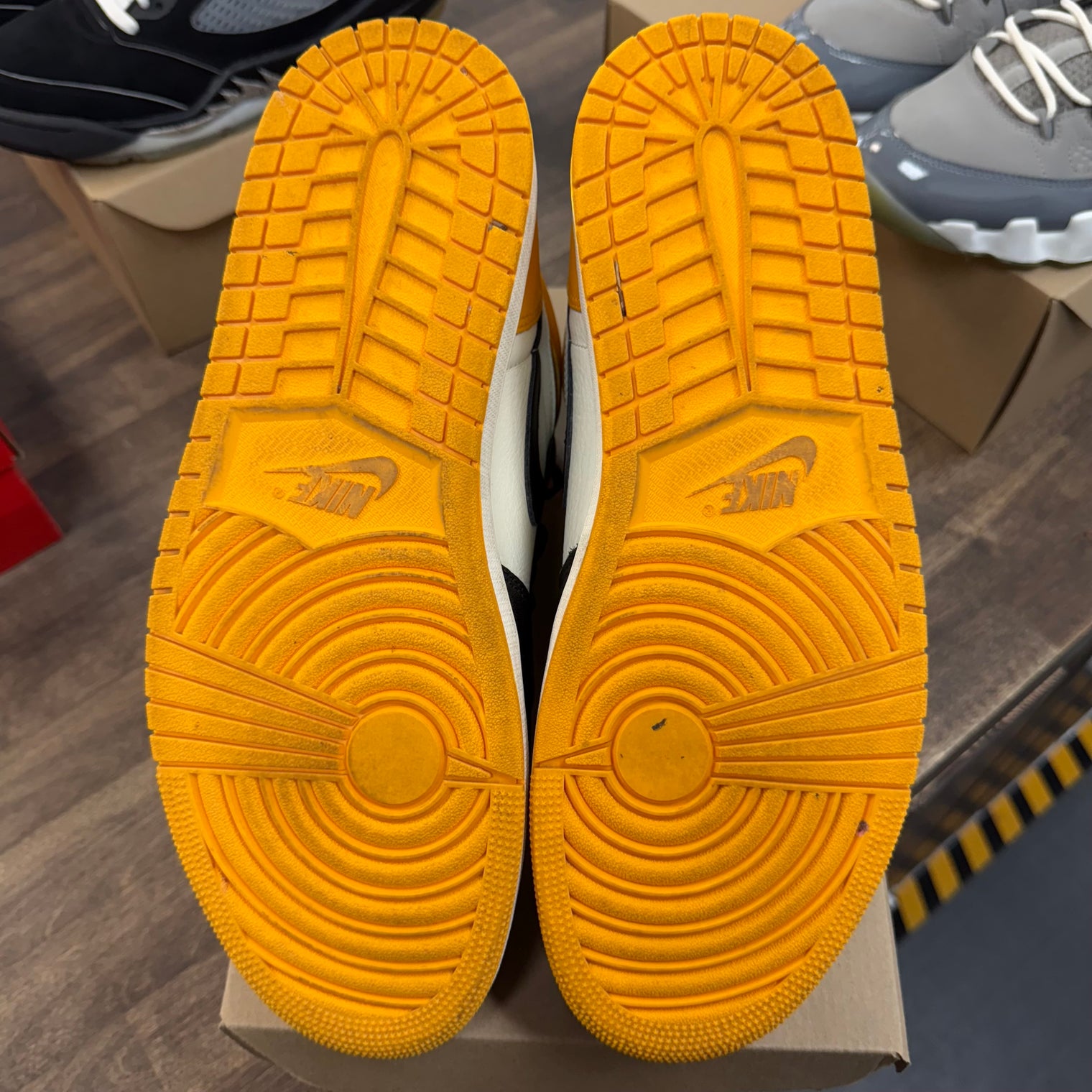 Taxi Yellow Toe Jordan 1 High (USED, No Box)