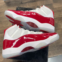 Cherry Jordan 11 (USED)