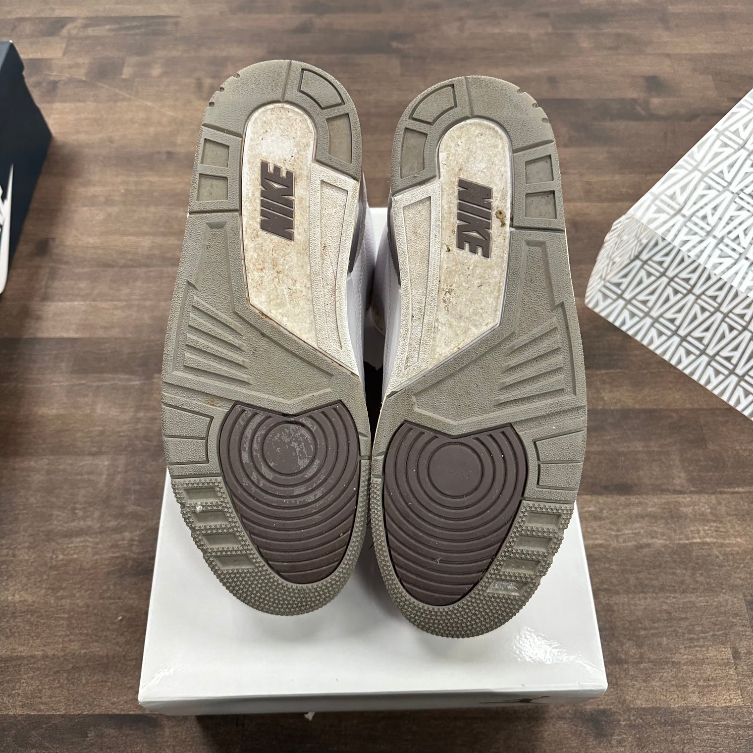 Jordan 3 Retro SP A Ma Maniére (US 13W) (USED)