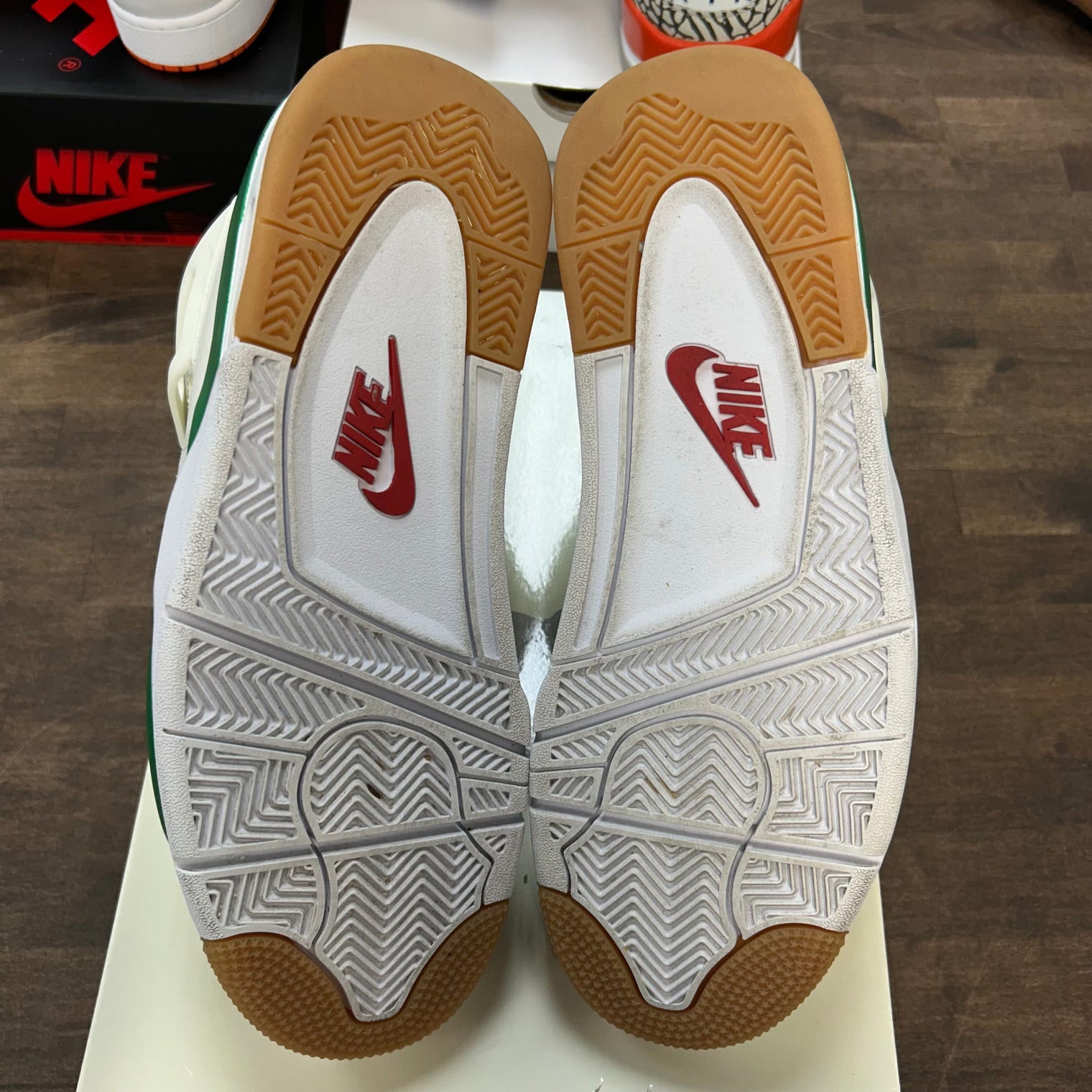 Pine Green SB Jordan 4 Retro SP (USED)
