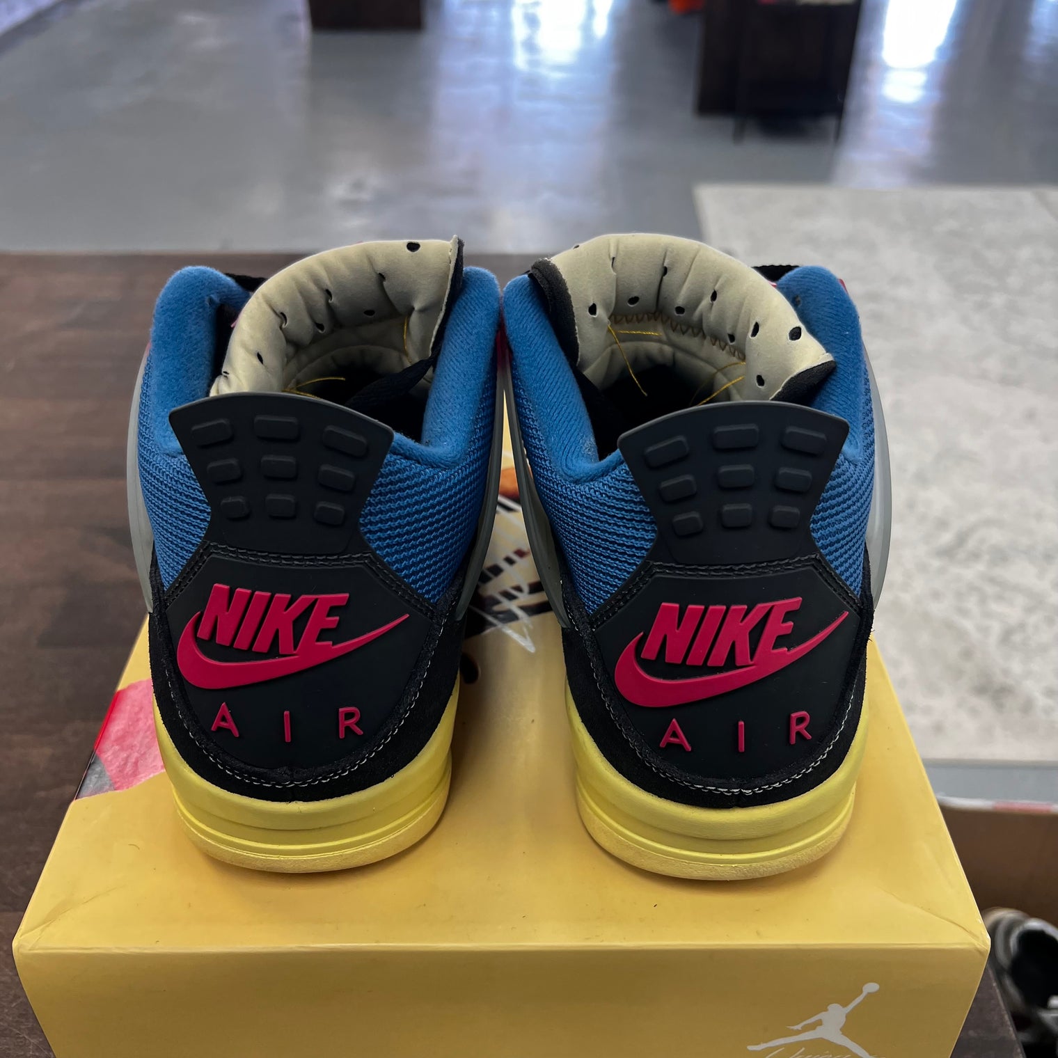 Off Noir Union LA Jordan 4 (USED)