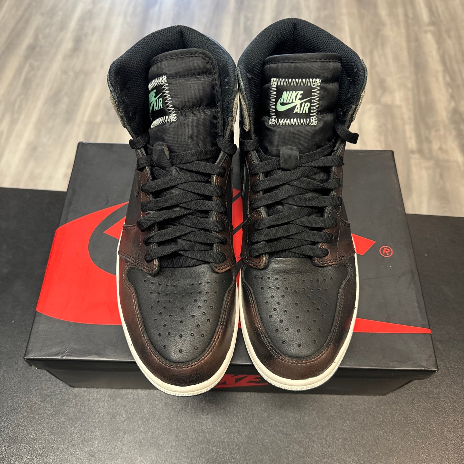 Patina Jordan 1 High (USED)