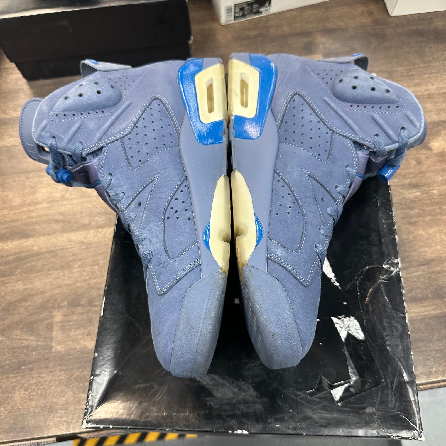 Diffused Blue Jordan 6 (USED,No Box)
