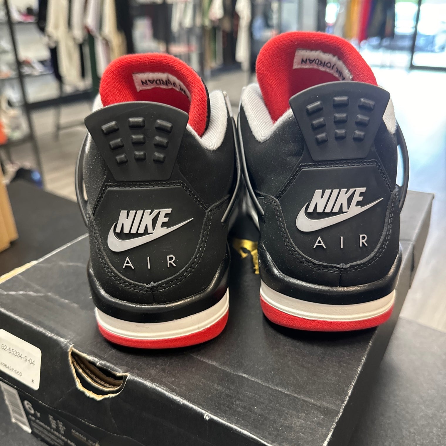 Bred Jordan 4 2019 (USED)