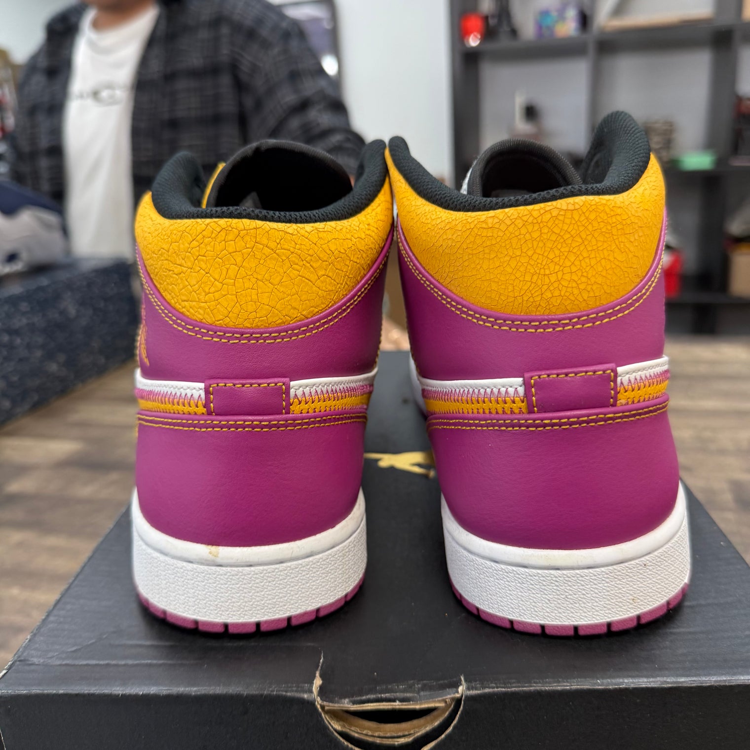 Dia De los Muertos Jordan 1 Mid (USED)