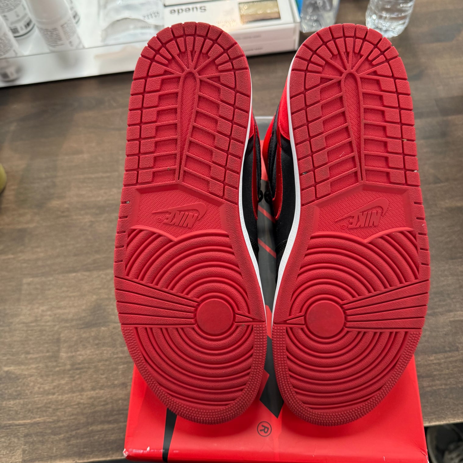Satin Bred Jordan 1 High (W) (USED)