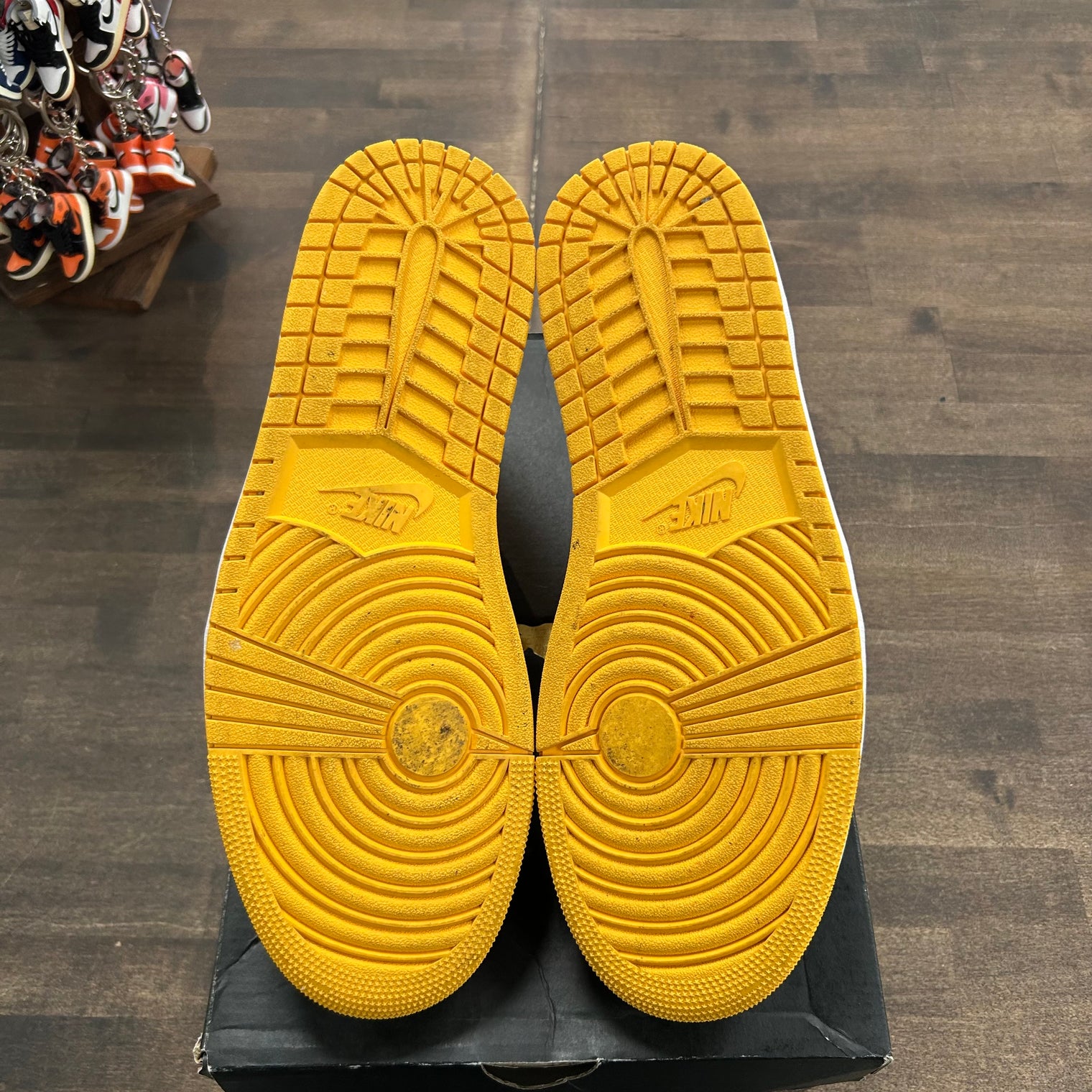 Yellow Ochre Jordan 1 Low (USED)