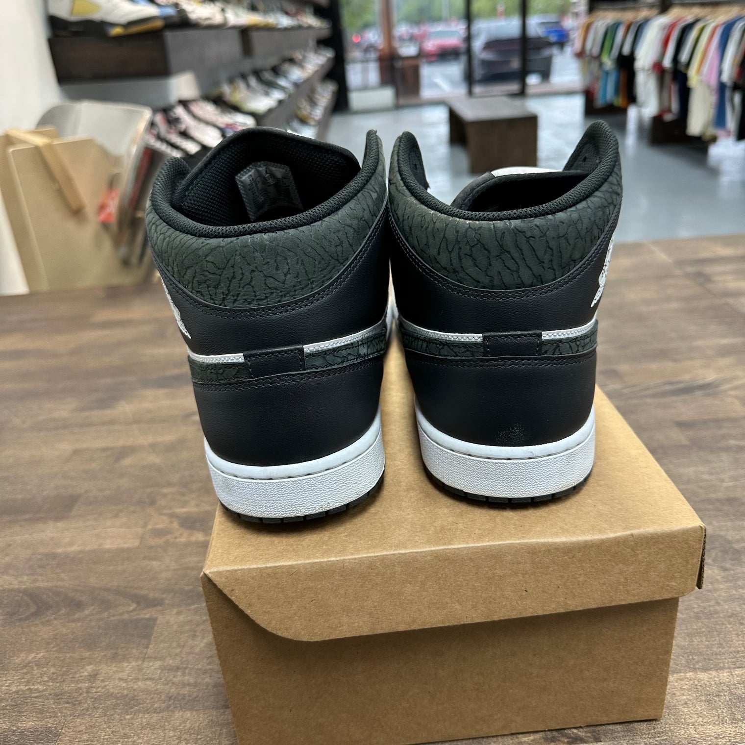 Panda Elephant Jordan 1 Mid (USED, No Box)