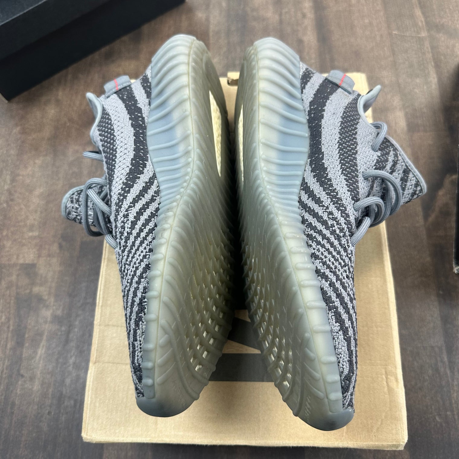 Beluga 2.0 Yeezy 350 (USED)