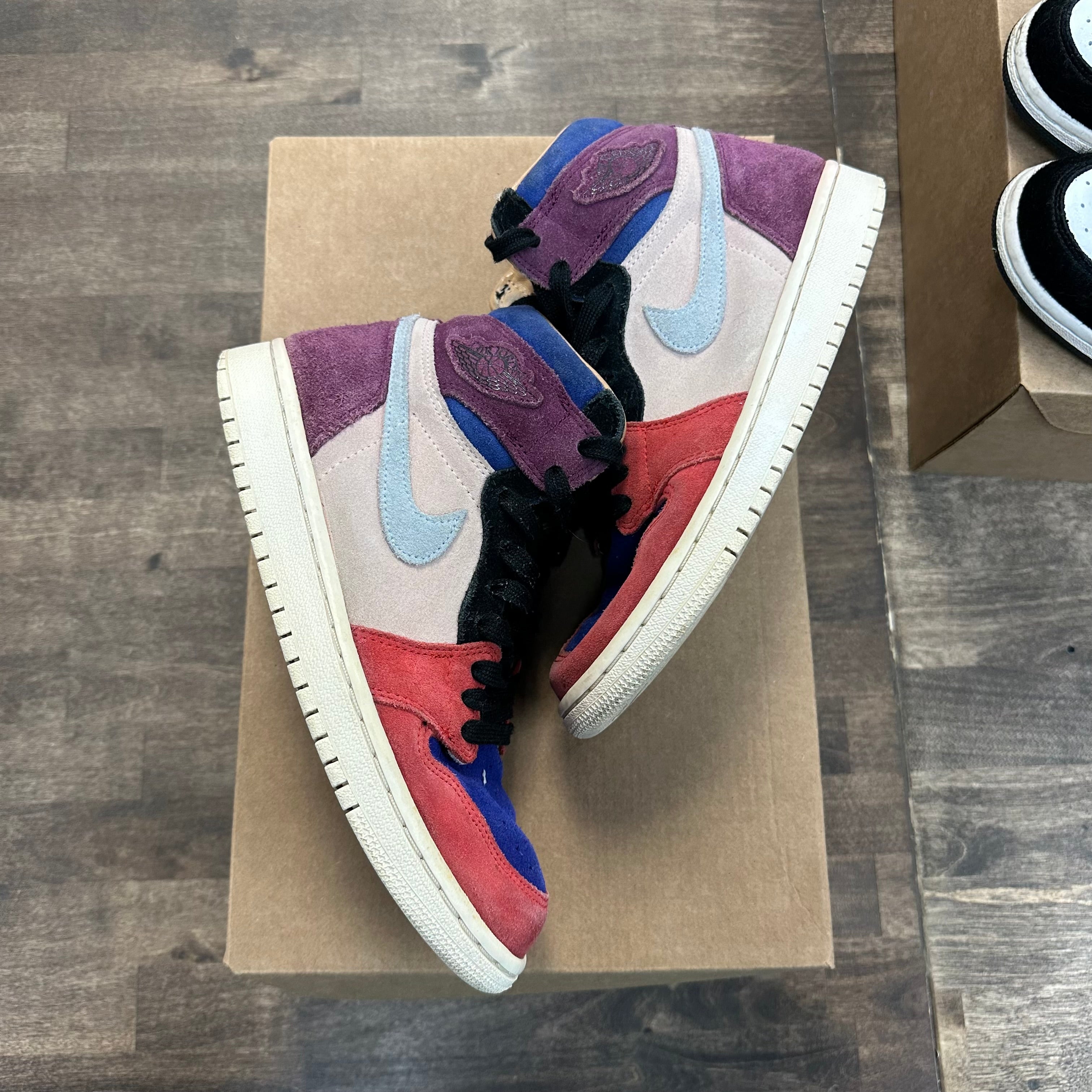 Jordan 1 Retro High Aleali May Court Lux (Women's)