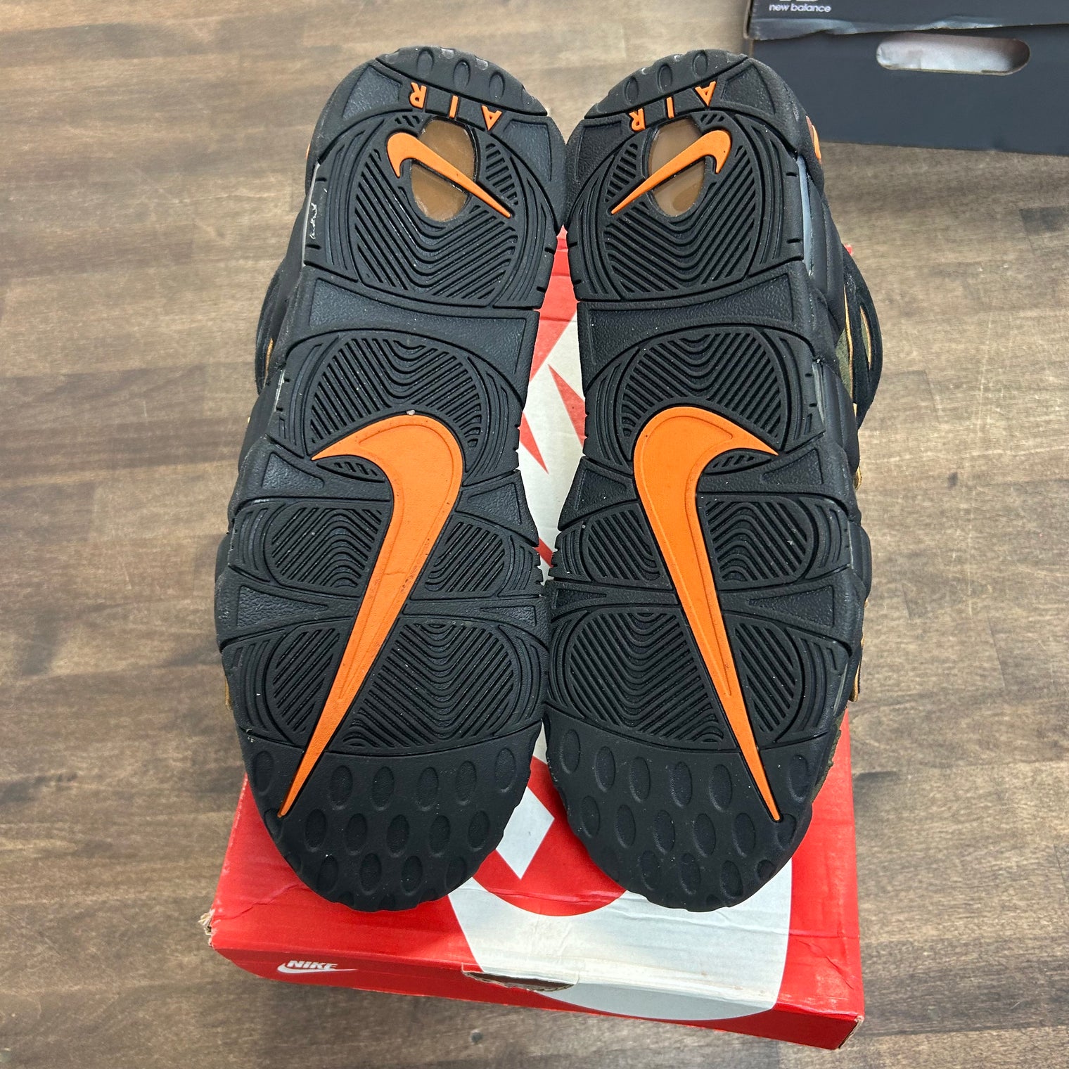 Cargo Khaki Alpha Orange Air More Uptempo 96 (USED)