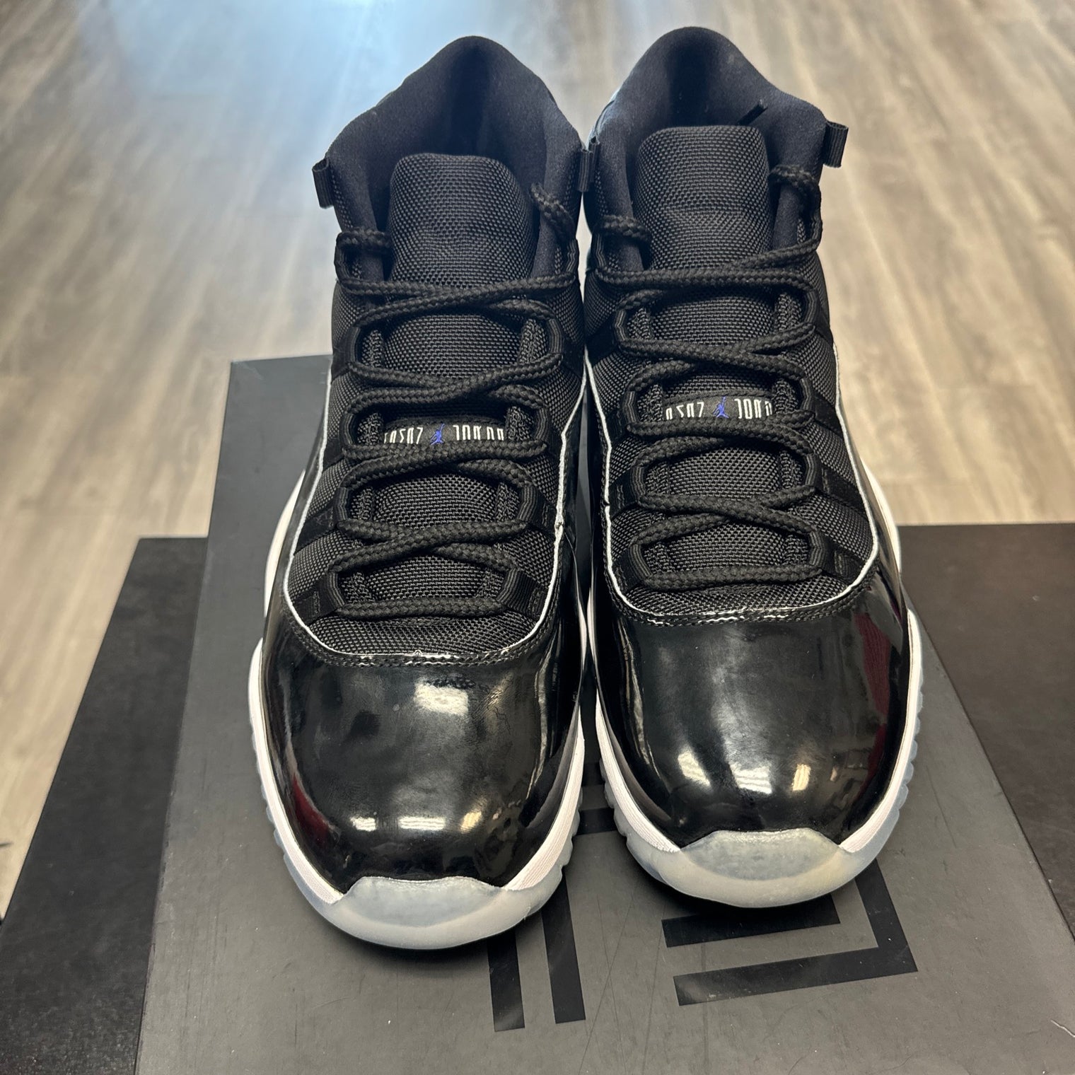 Space Jam Jordan 11 (USED)