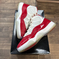 Cherry Jordan 11 (2022) (USED)