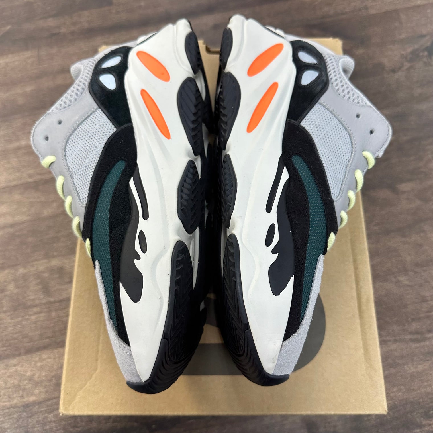 Wave Runner Yeezy 700 (USED)