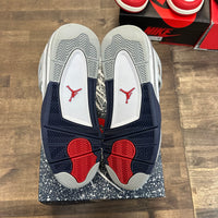 Midnight Navy Jordan 4 Retro (Lightly Worn)