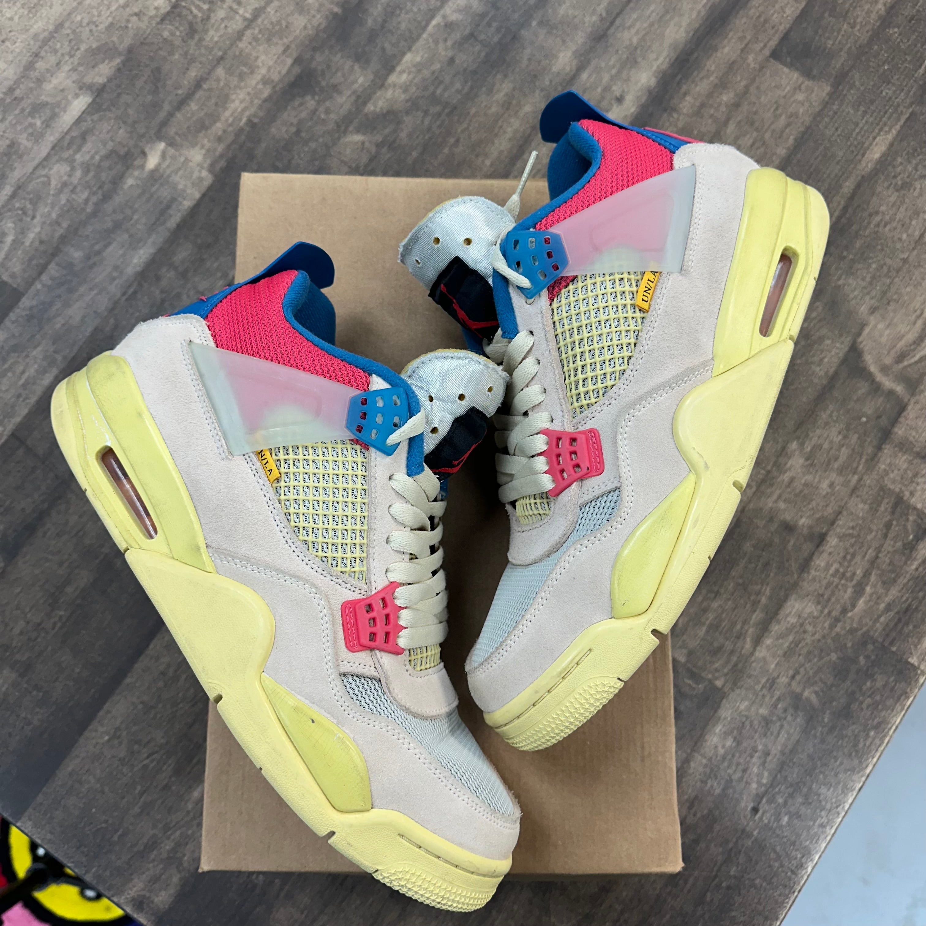 Jordan 4 Retro Union Guava Ice Size 9.5 (Pre-Owned)