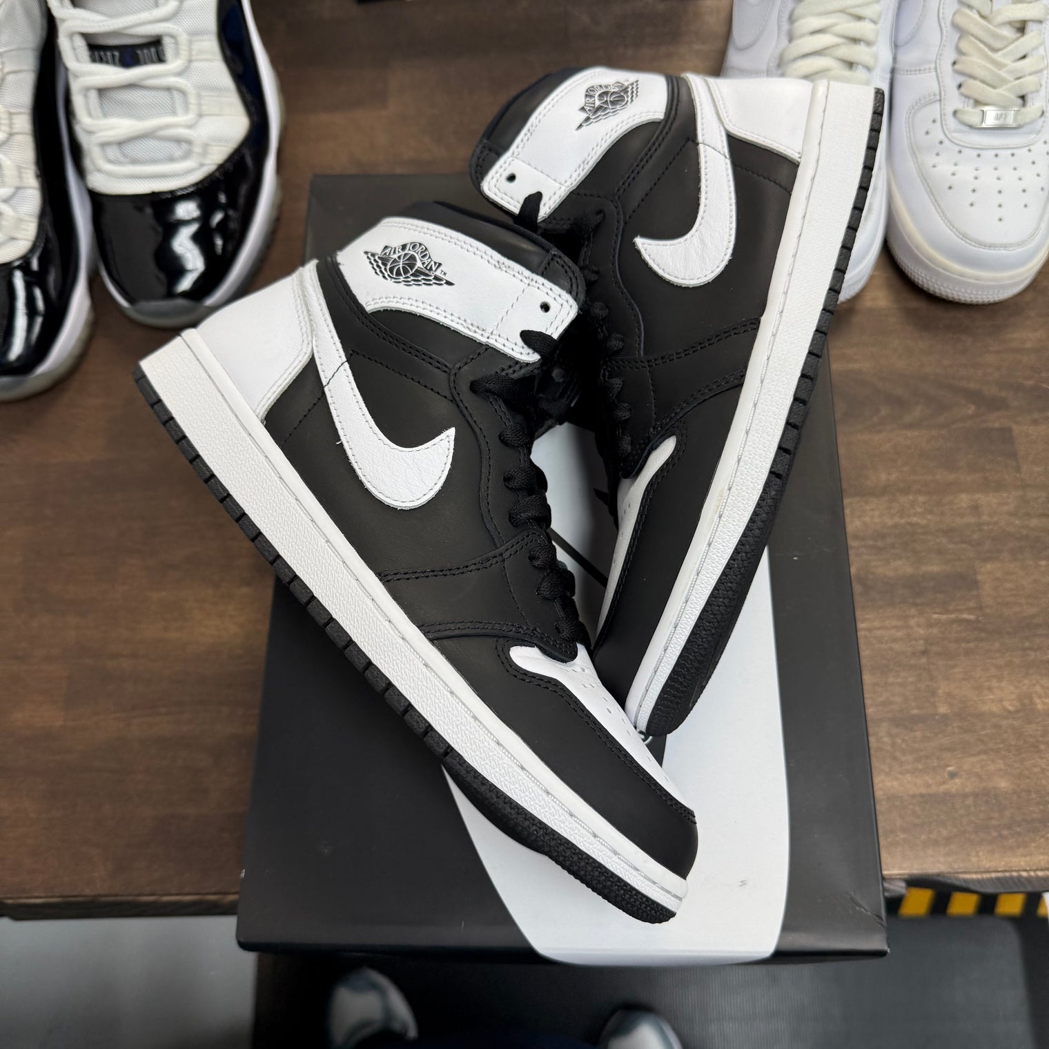 Black White Jordan 1 High OG (USED)