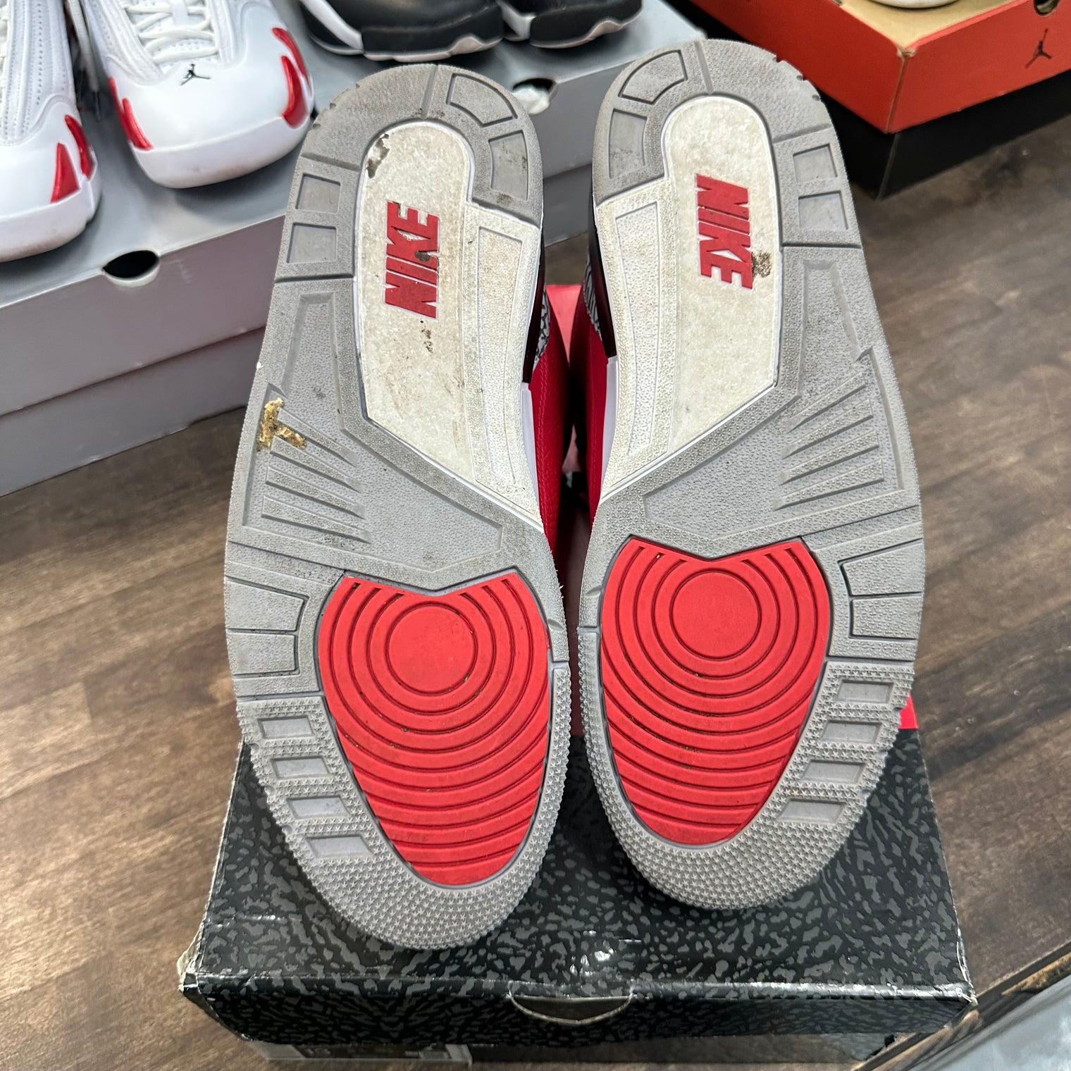 Unite Jordan 3 (USED)