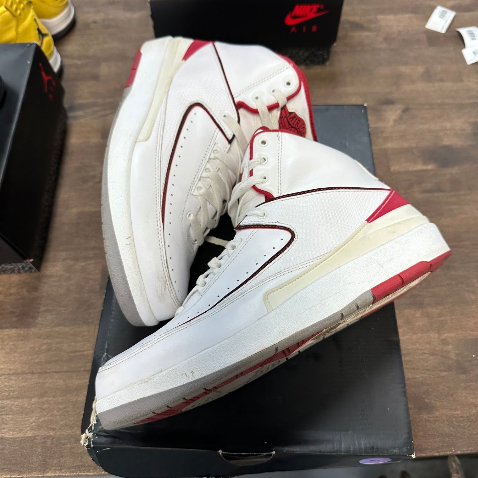 White Red Jordan 2 Retro (2014) (USED)