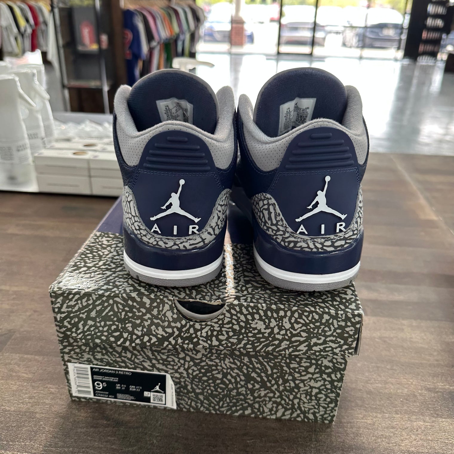 Georgetown Jordan 3 Retro (USED)