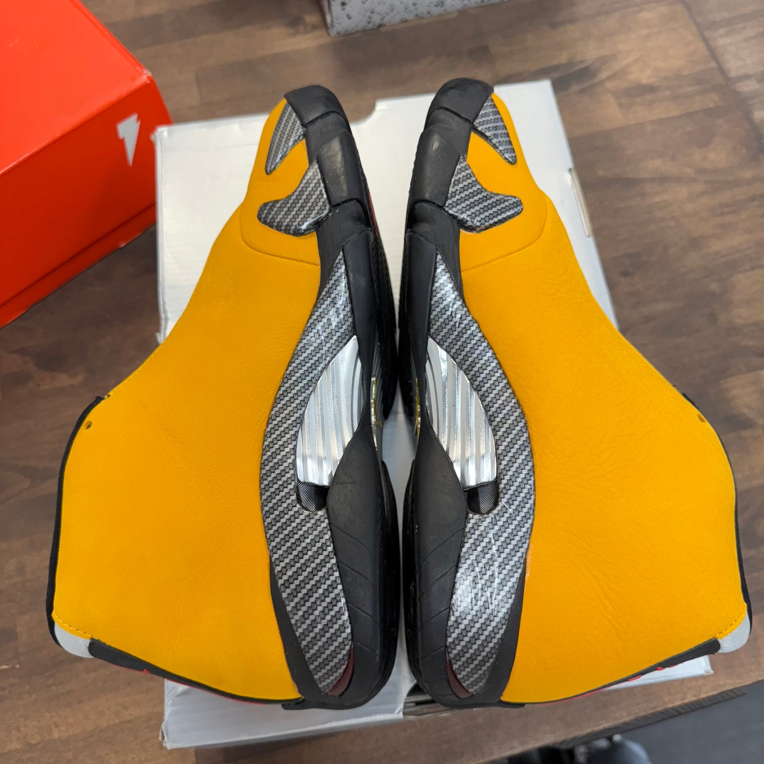 Ferrari University Gold Jordan 14 Retro (USED)