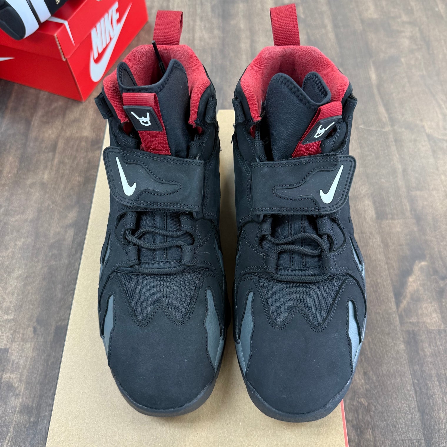 Nike Air DT Max '96 Falcons (USED)
