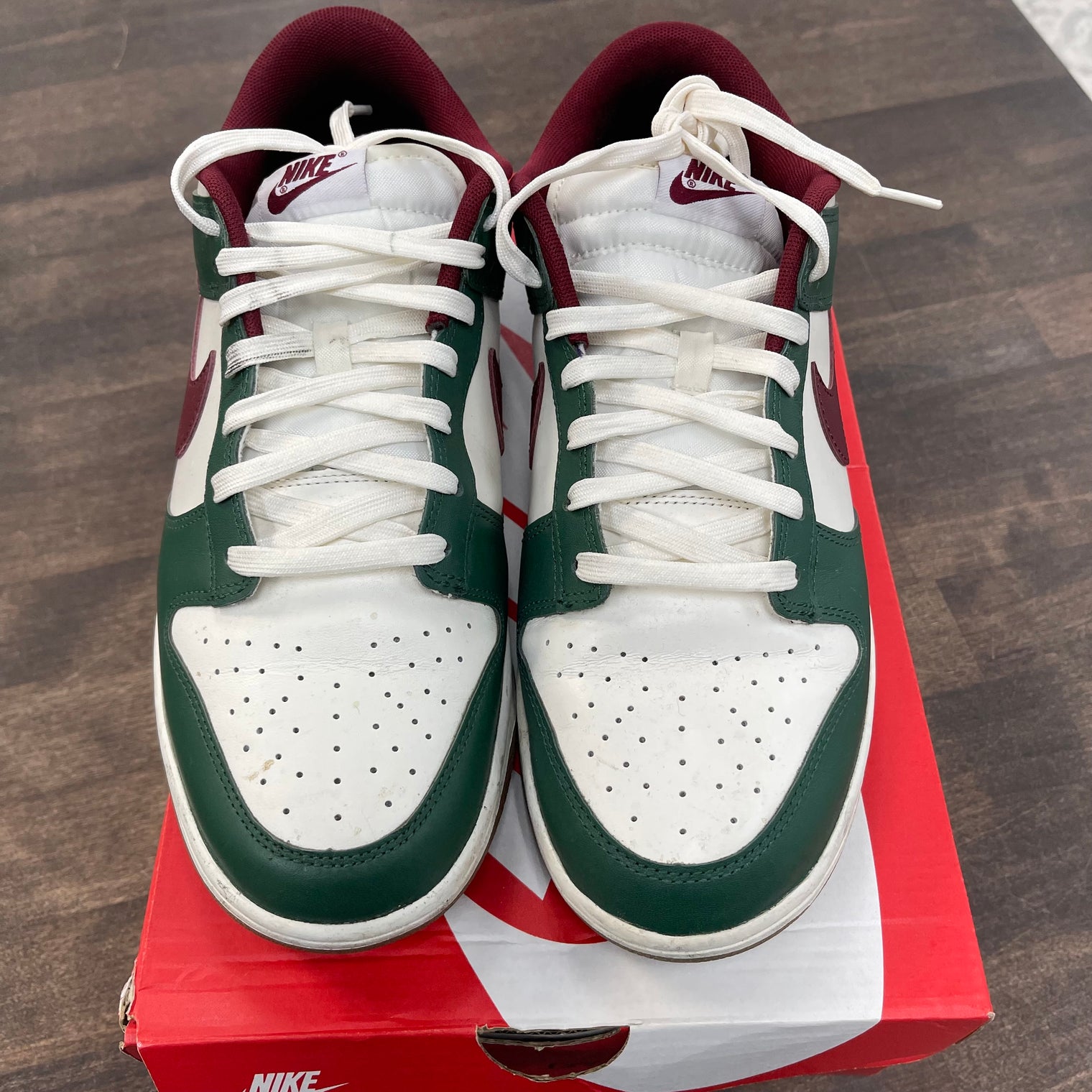 Gorge Green Dunk Low (USED)