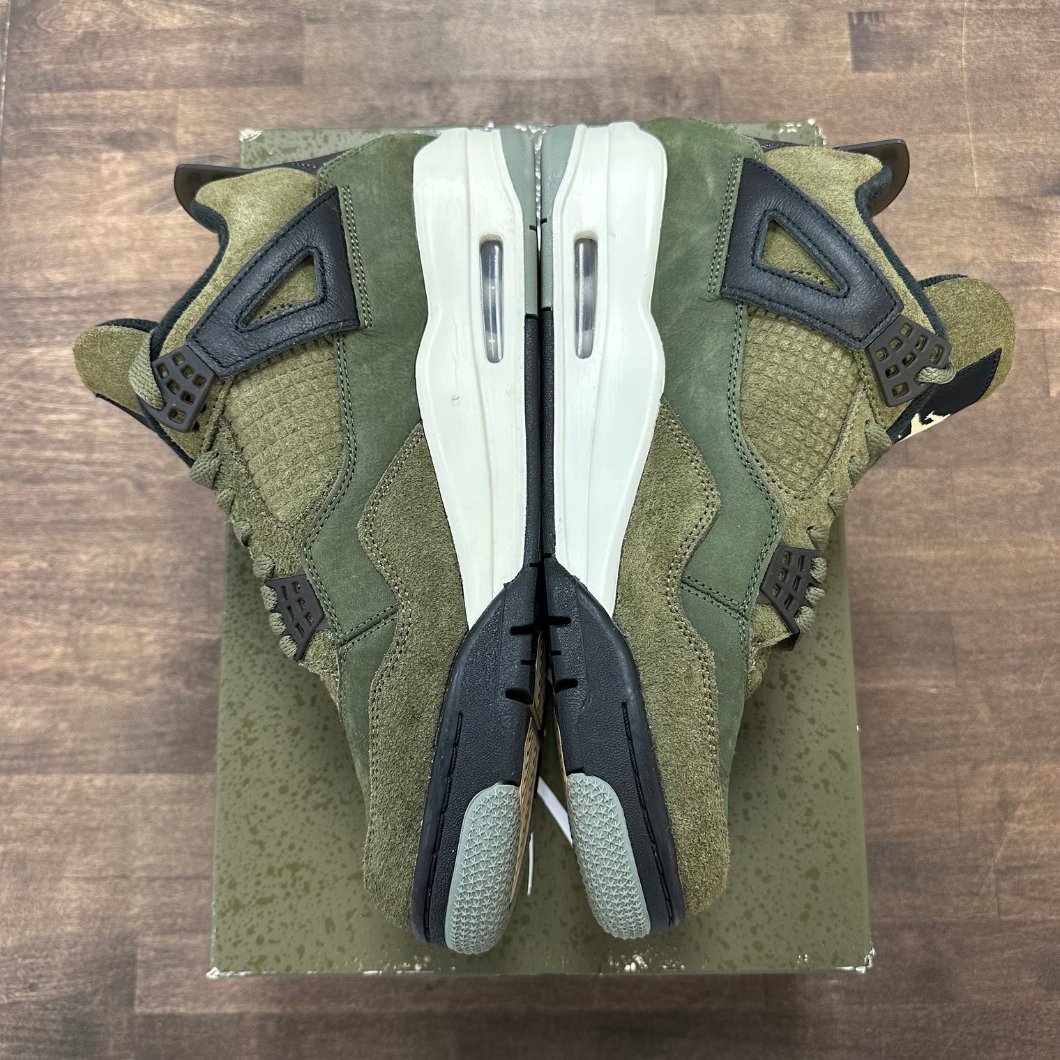Craft Olive Jordan 4 Retro  (USED)