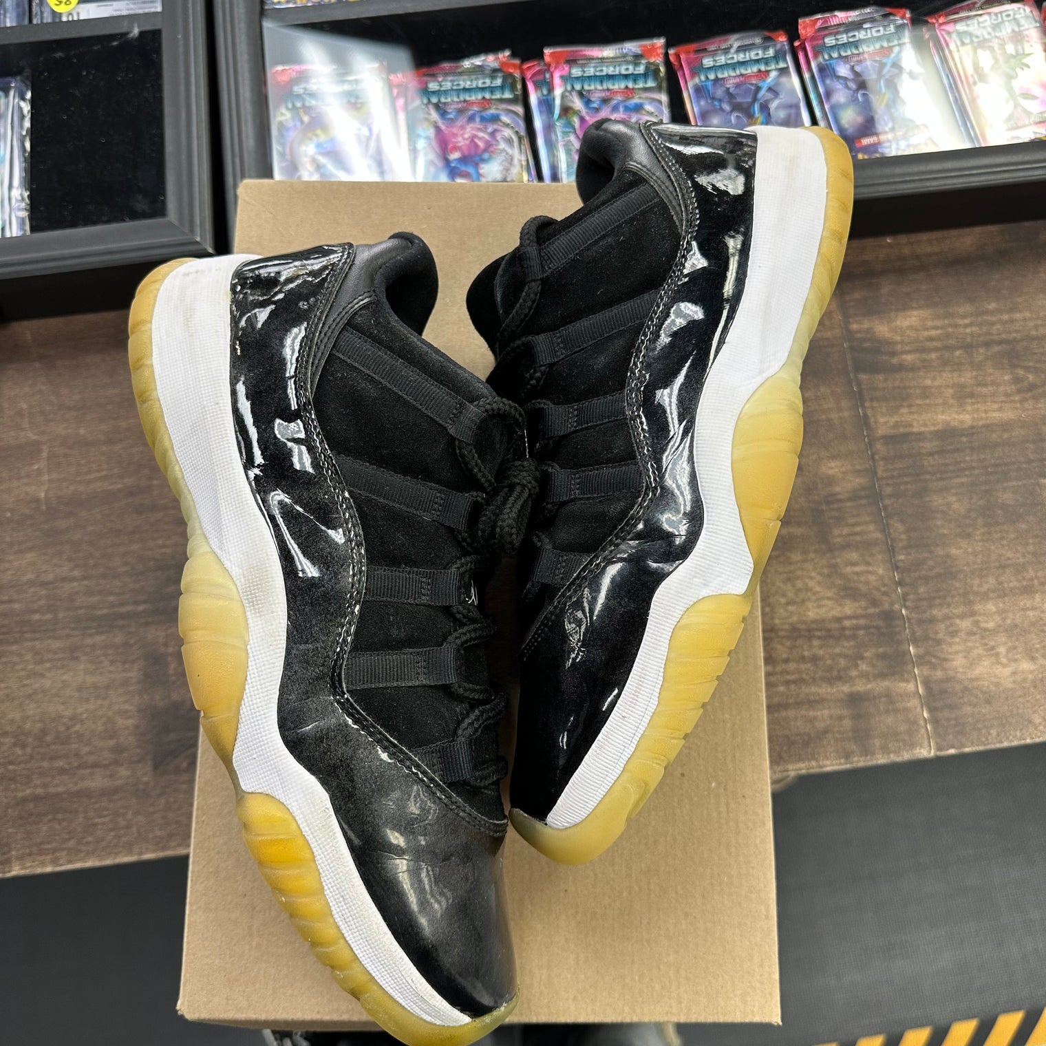 Barons Jordan 11 Retro Low (USED, No Box)