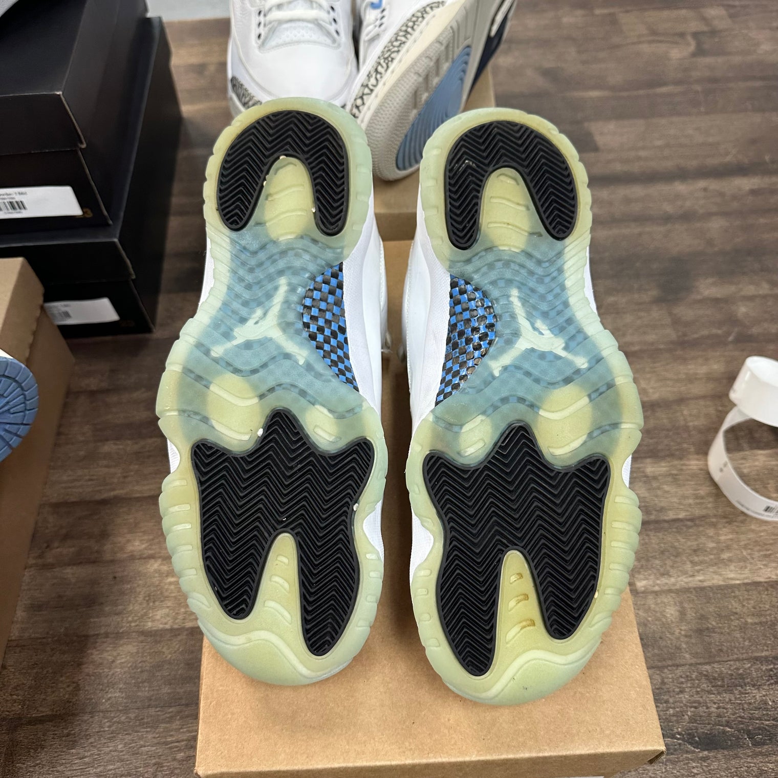 Legend Blue Jordan 11 Low (USED, No Box)