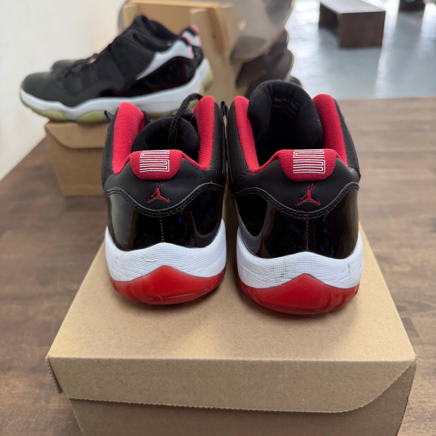 Bred Jordan 11 Low 2015 (USED, No Box)