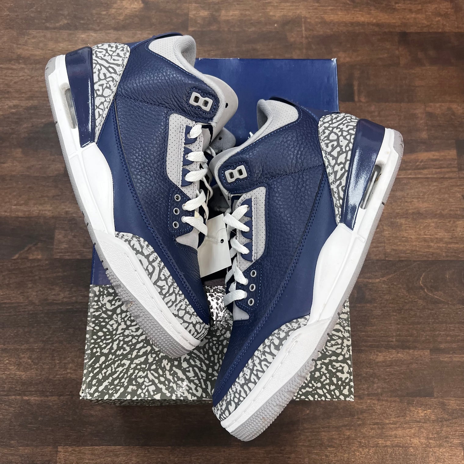 Georgetown Jordan 3 Retro (USED)