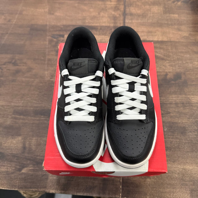 Black White Nike Dunk Low (2022) (GS) (USED)