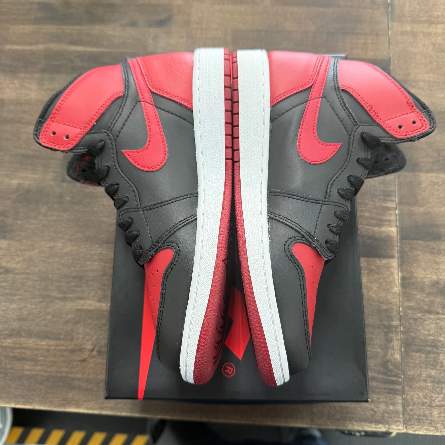 Banned Bred Jordan 1 High (Lightly Worn)