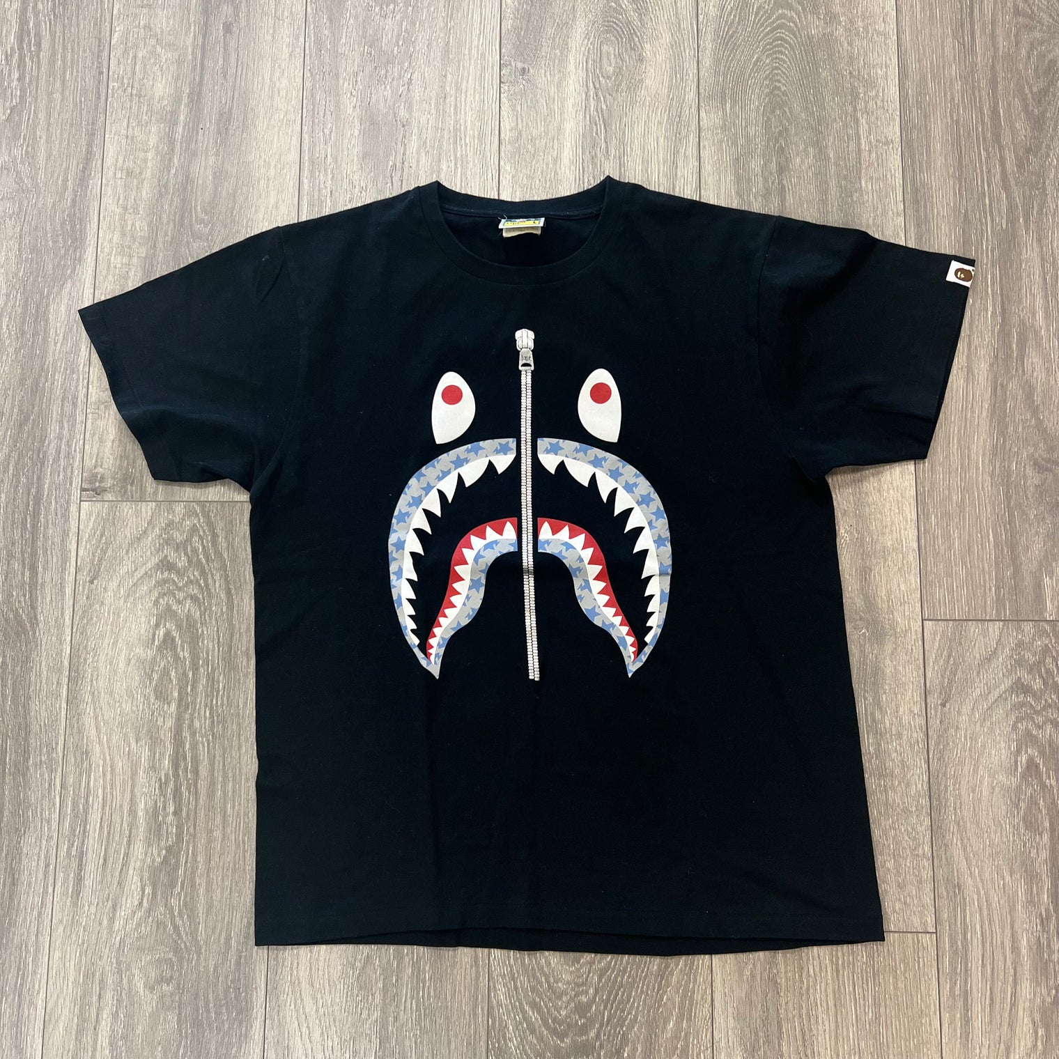 Bathing Ape Bape Shark Face (USED)