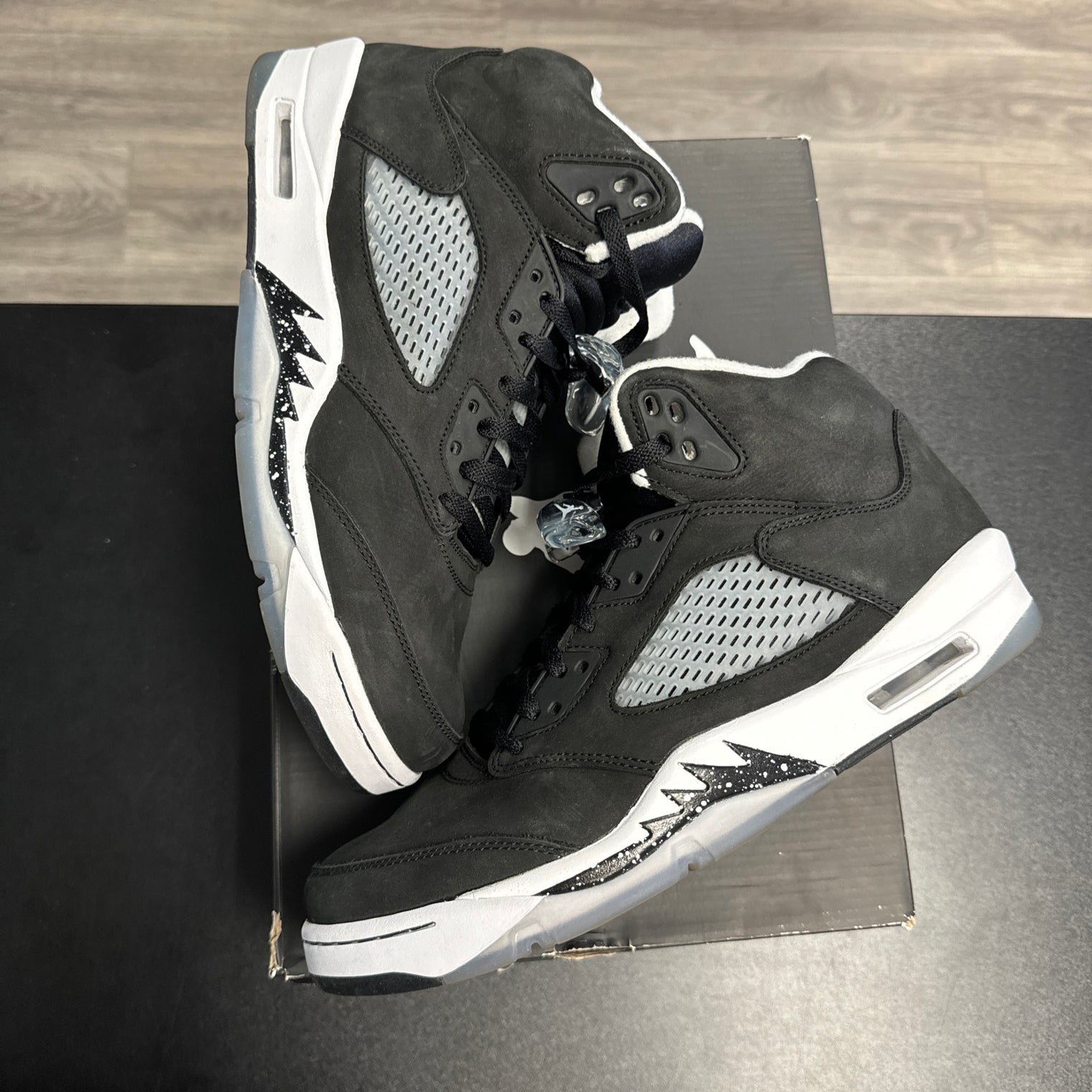 Moonlight Jordan 5 (USED)