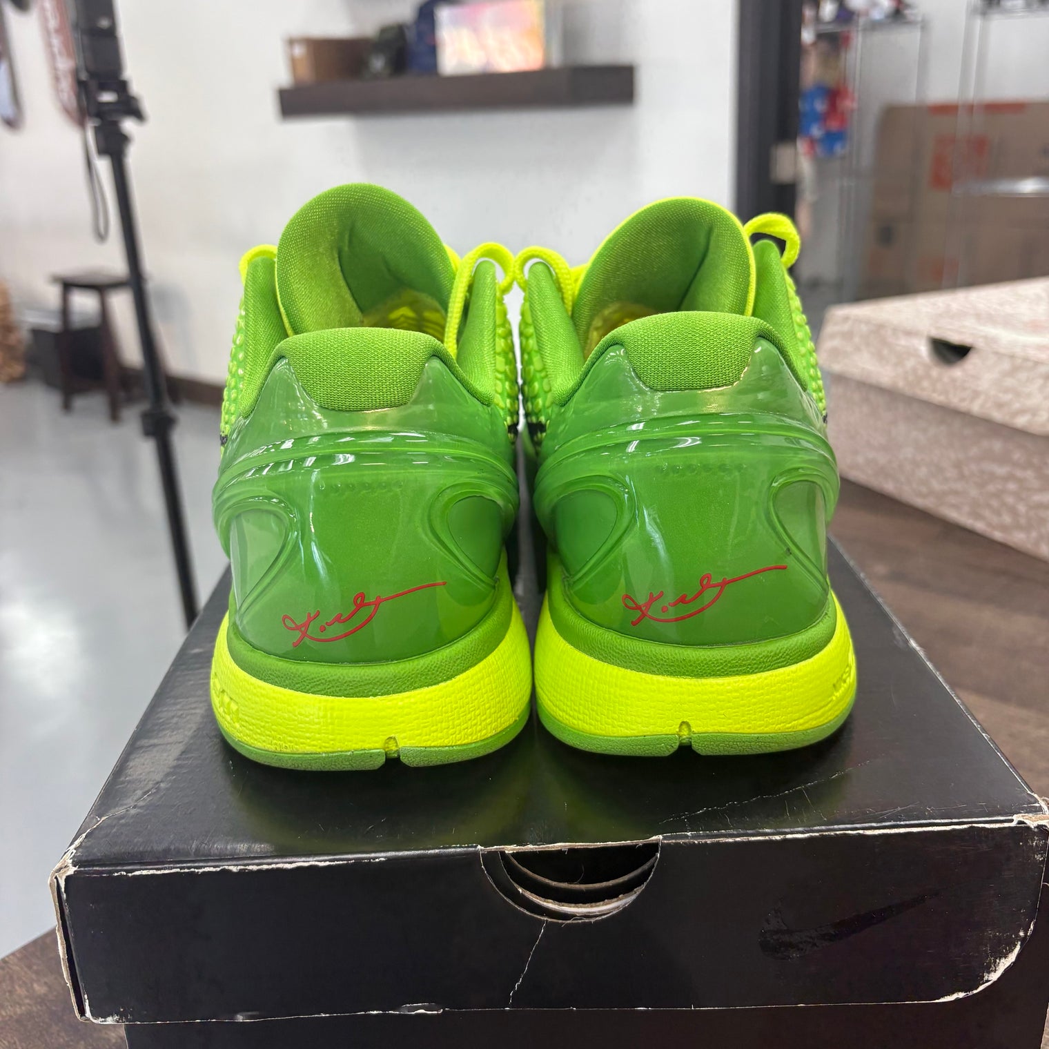 Grinch Kobe 6 Protro (2020) (USED)