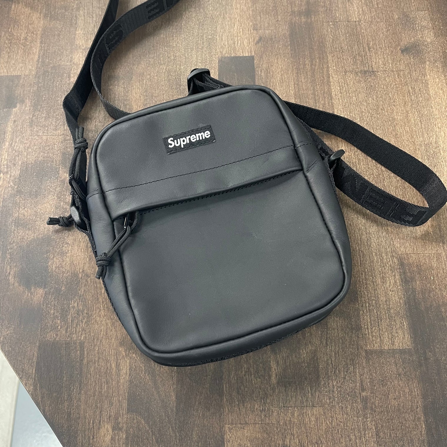 Supreme Leather Shoulder Bag Black (USED)