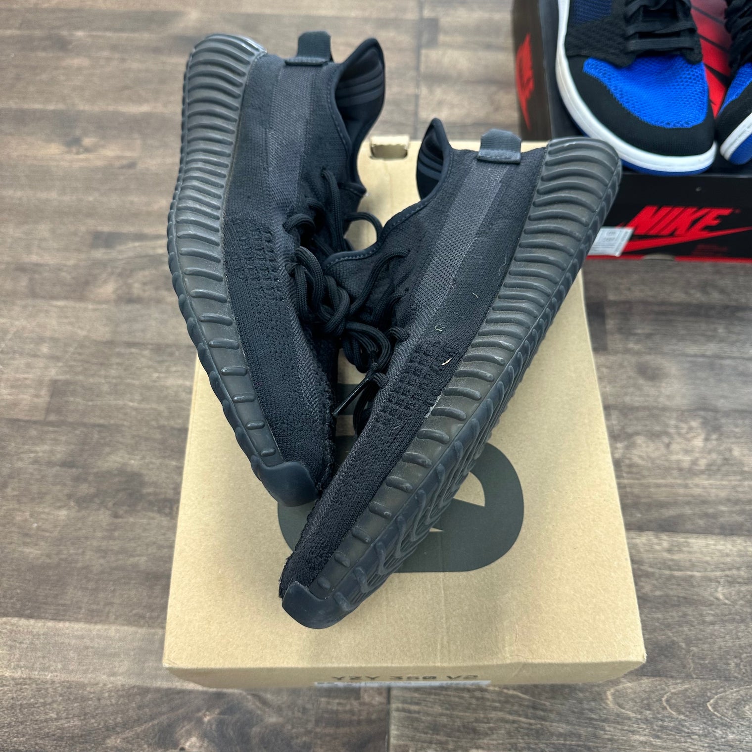 Onyx Yeezy 350 (USED)