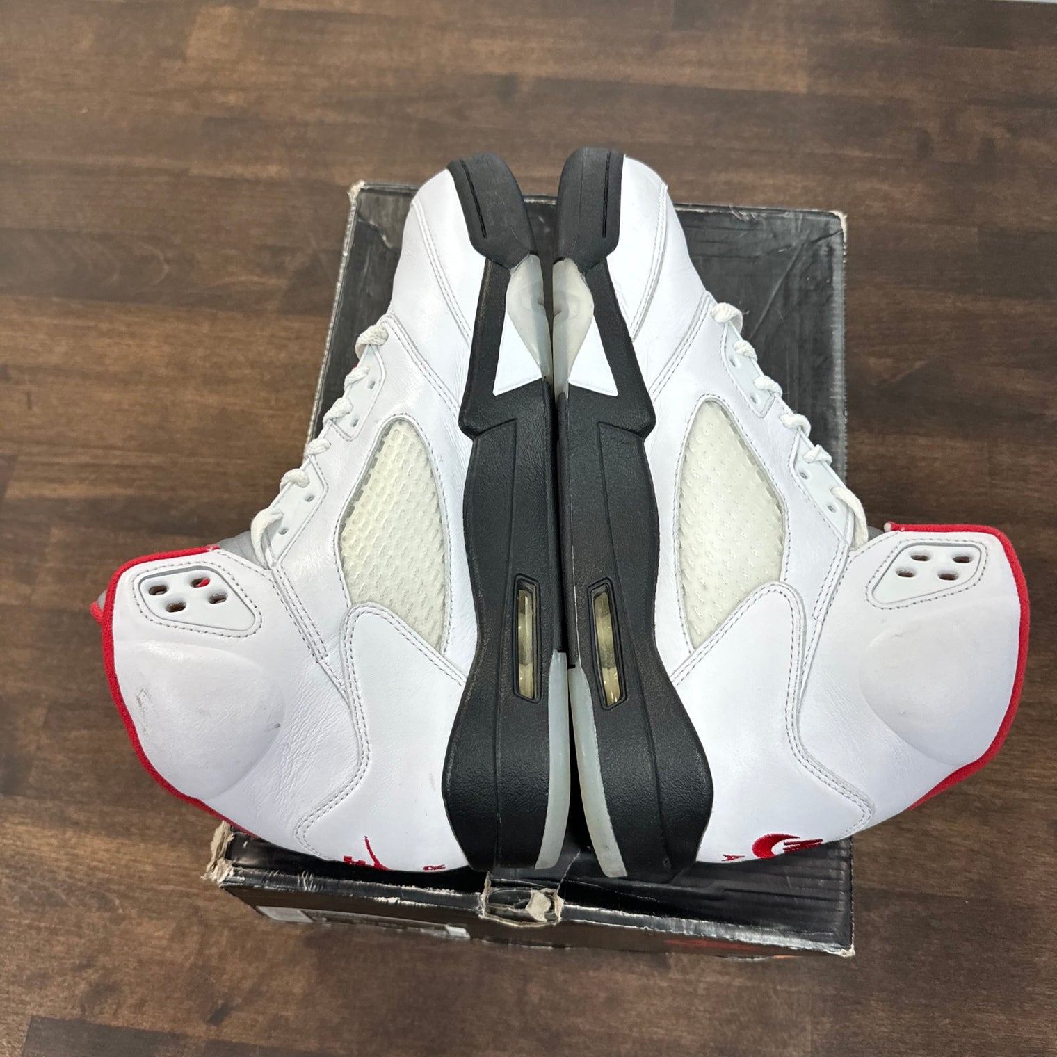Fire Red Jordan 5 Retro (USED)