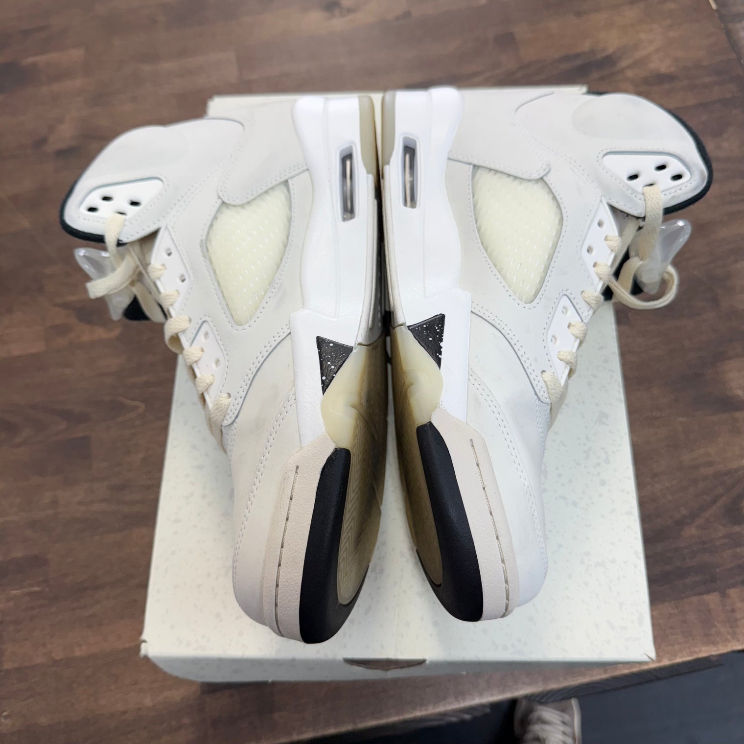Sail Jordan 5 Retro (USED)