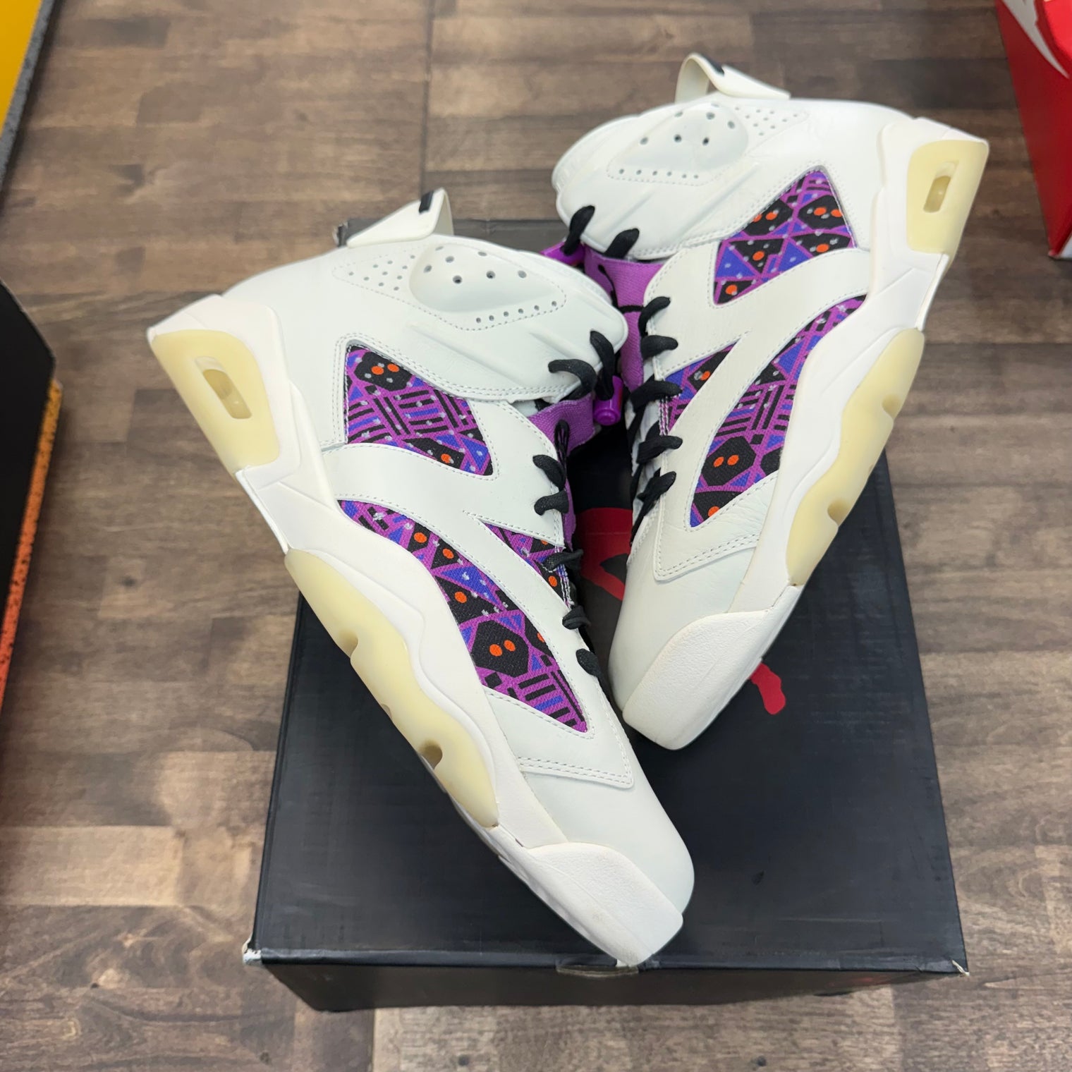 Quai 54 Jordan 6 Retro (USED)