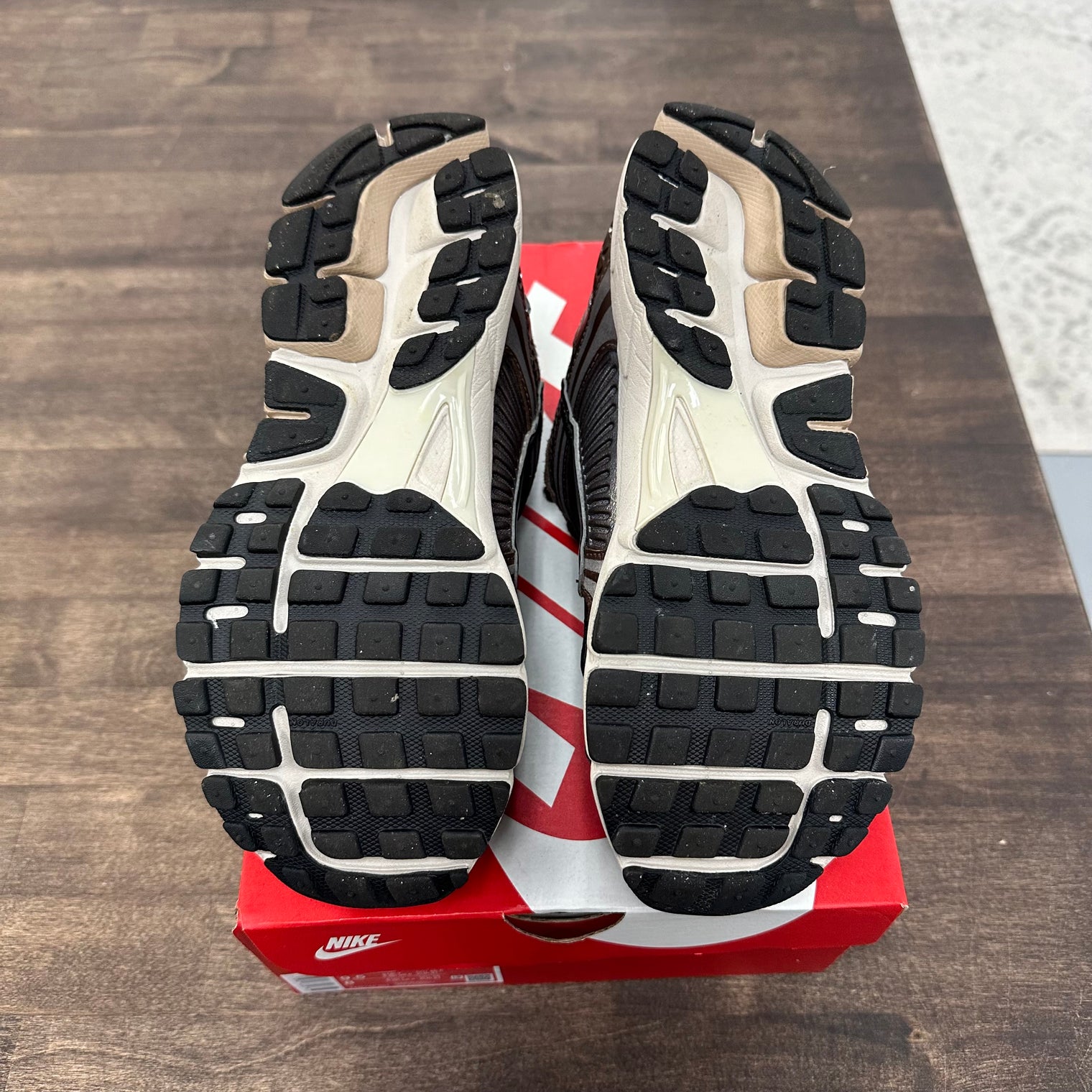 Baroque Brown Vomero 5 (W) (USED)