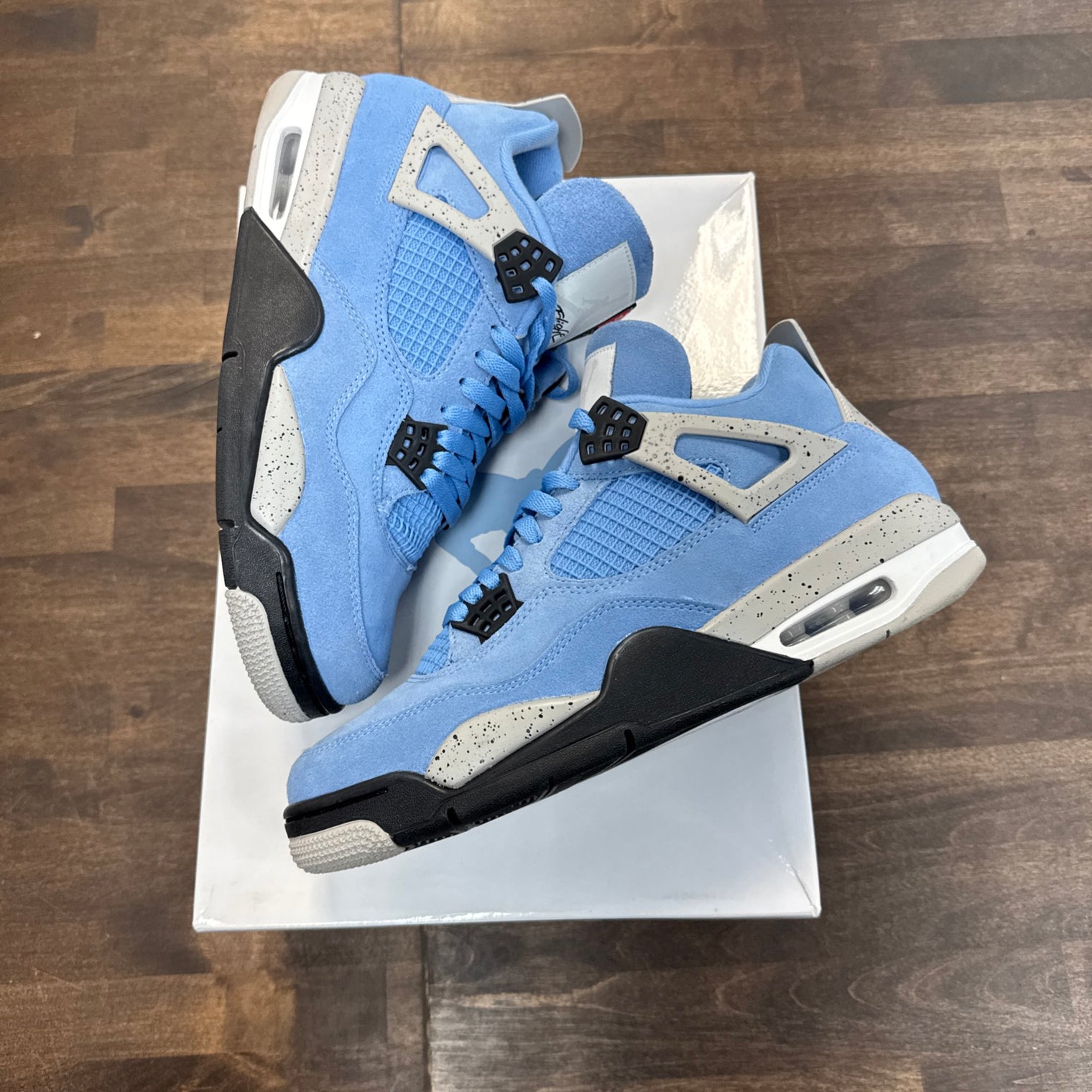 University Blue Jordan 4 (USED)