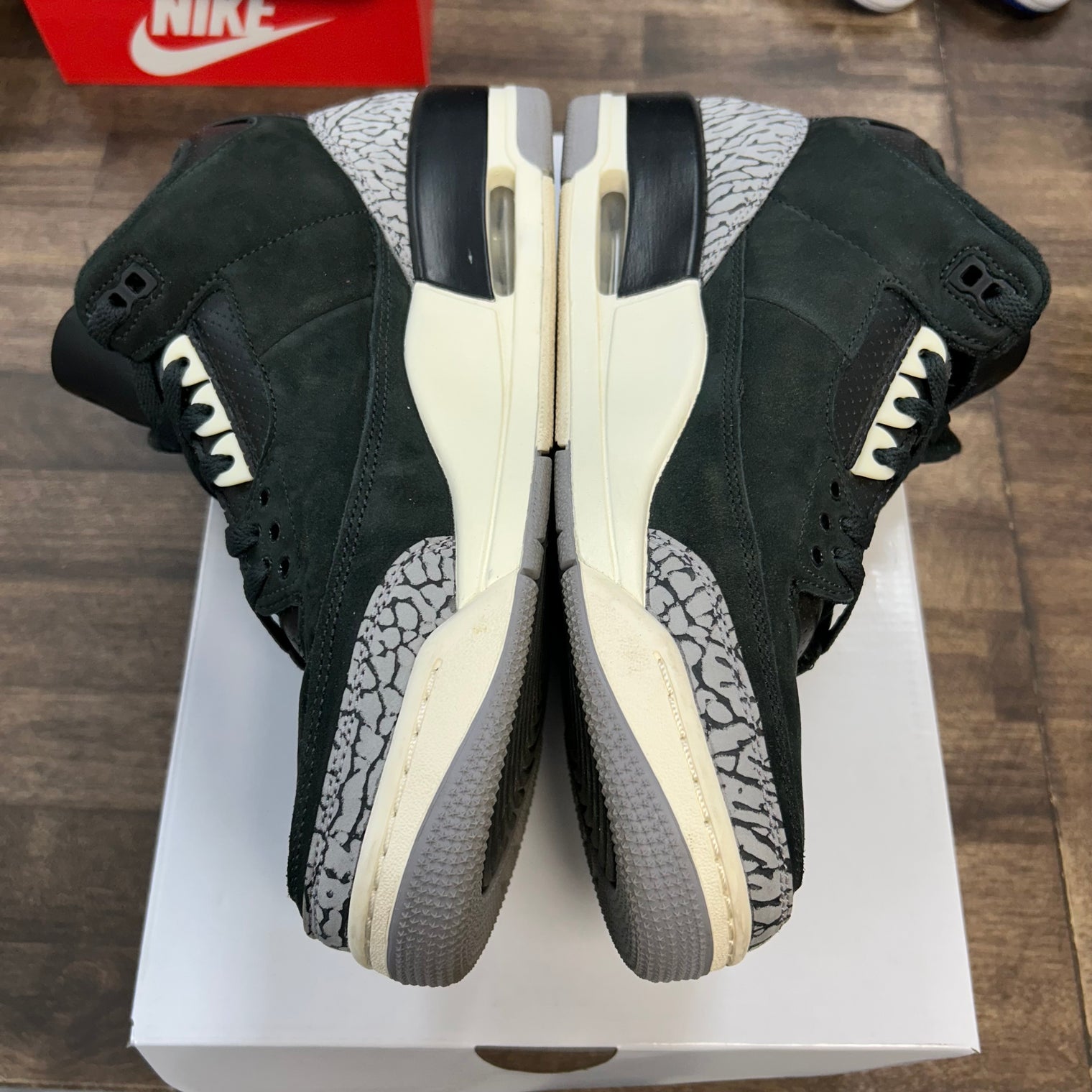 Off Noir Jordan 3 Retro (W) (USED)